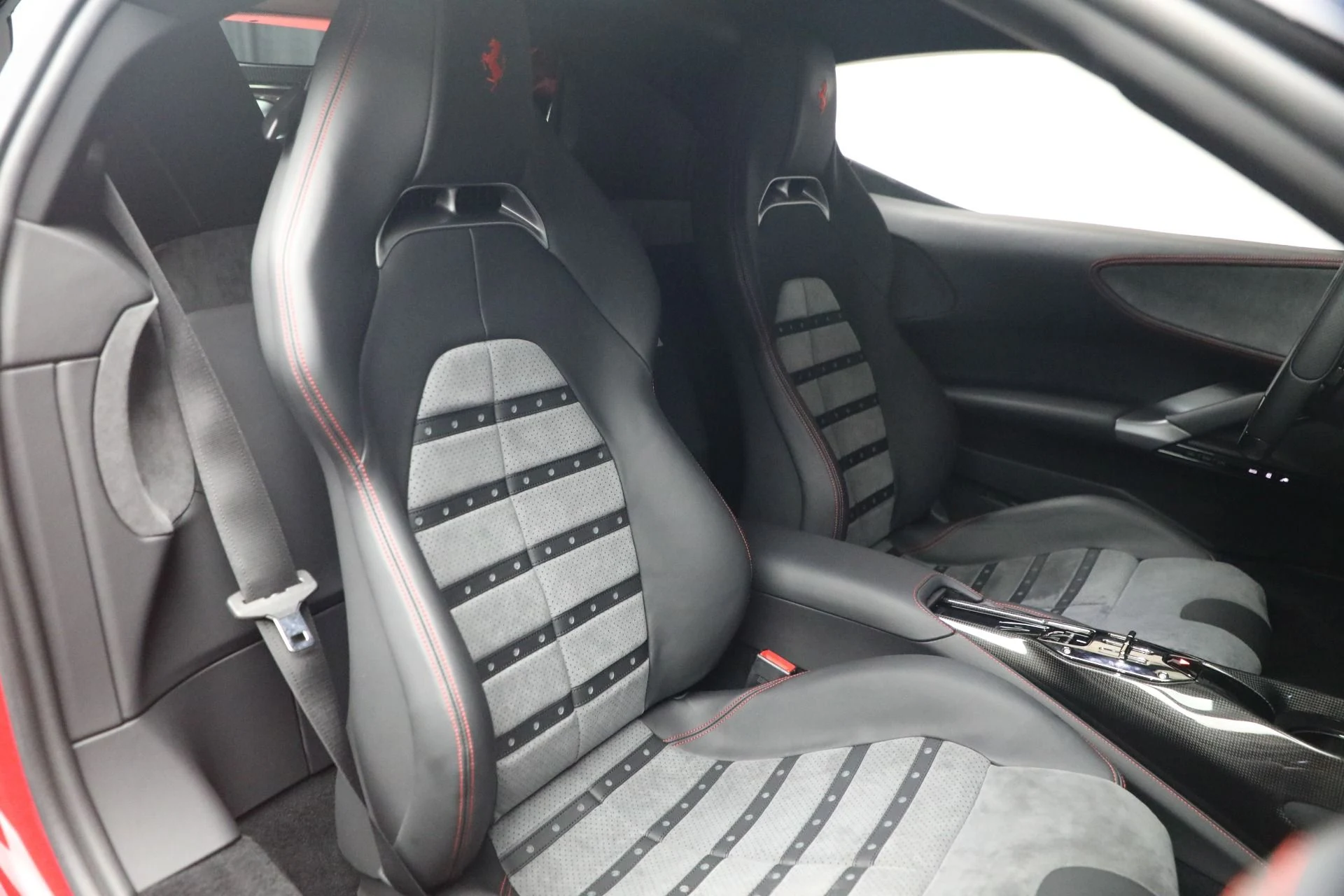 mph018_1166372349_Used_2023_Ferrari_SF_90_Stradale_1787320276_721f352588