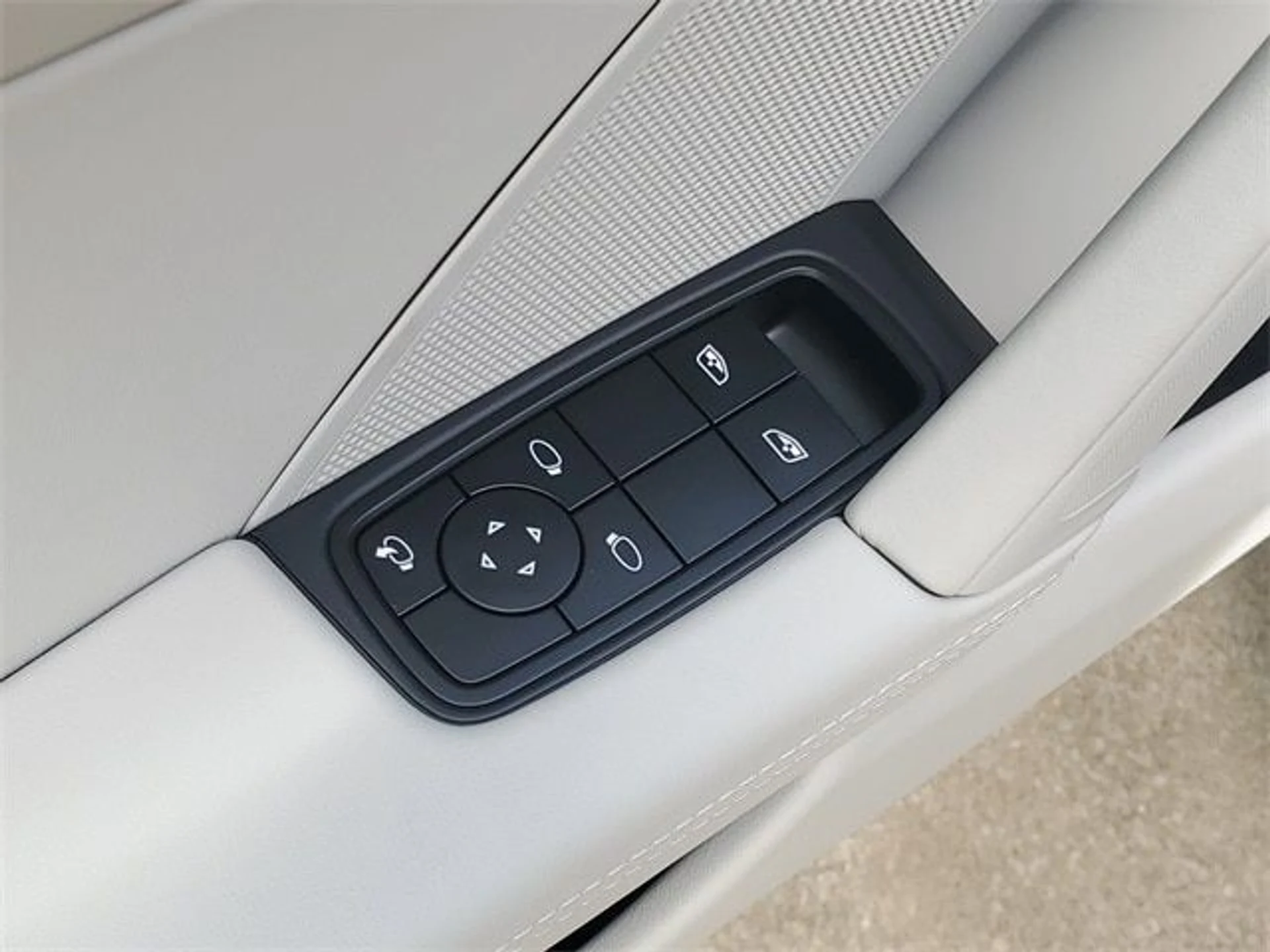 mph018_1168438412_1abba7b38e396c53e8c22eaf549c3201x_3cc4357382