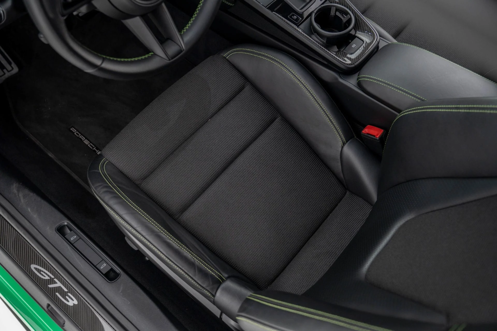 mph018_1170168172_Used_2022_Porsche_911_GT_3_Touring_1775584406_bf33ec2abc