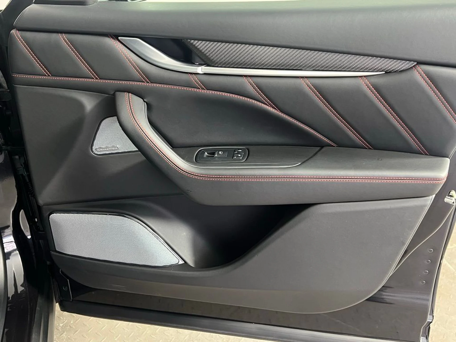 mph018_1174011175_01ea8921bf9d708591c964d789565777_c30c0c0ebc