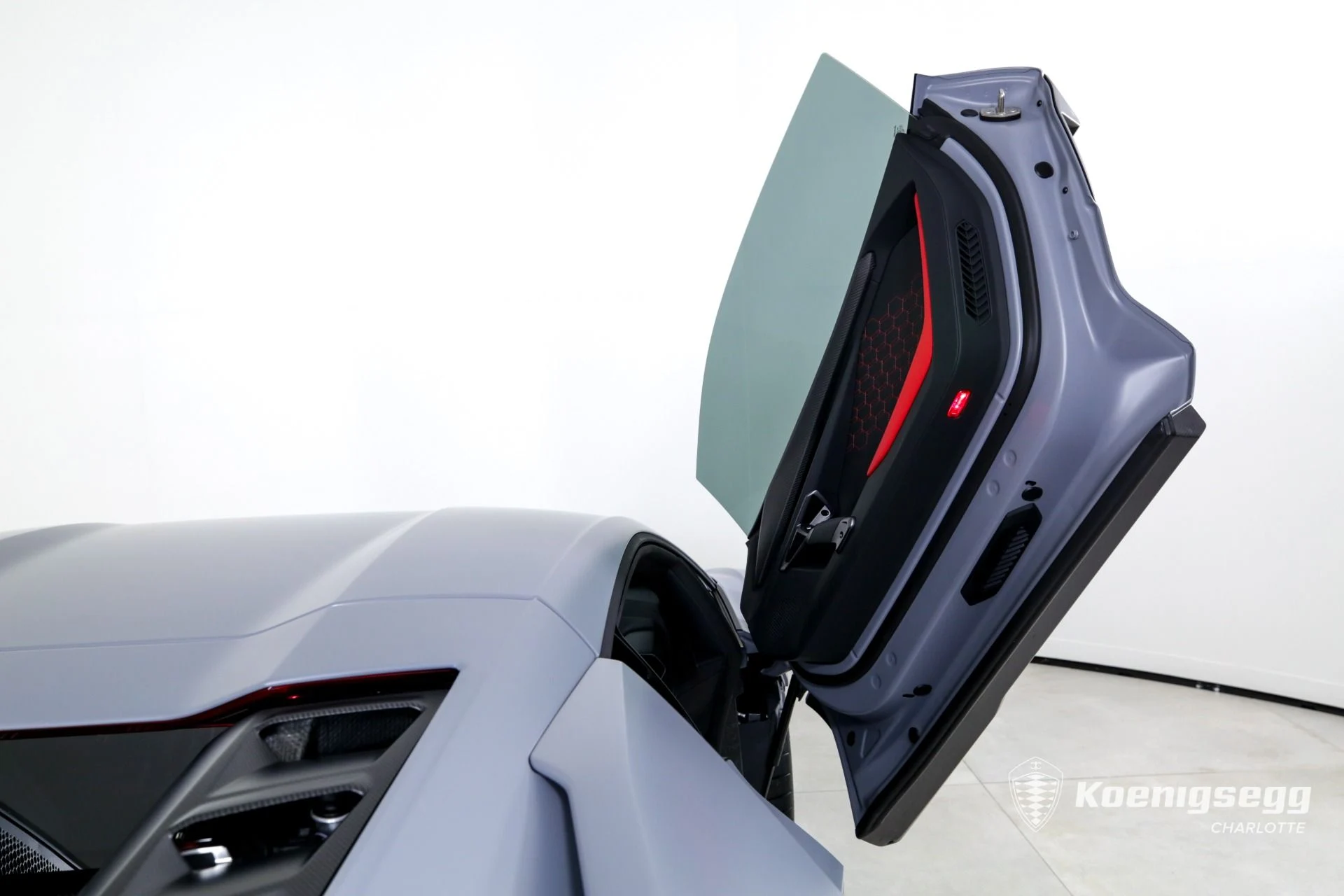 mph018_1180636258_Used_2024_Lamborghini_Revuelto_1740520179_5f0bf3a3c3