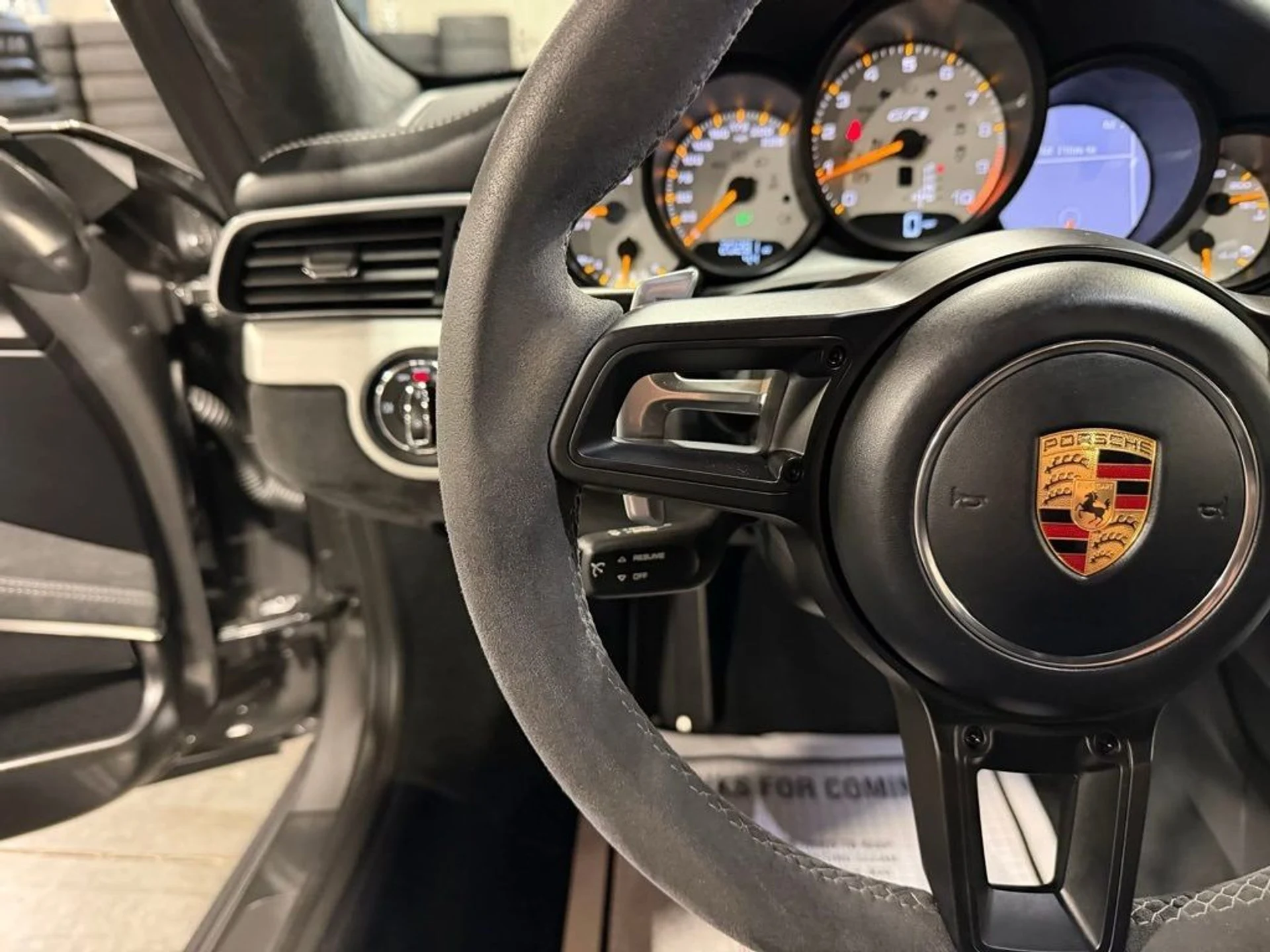 mph018_1184259683_ebca7b6cd173ddee81bbabe76a302495_2d27024bfd