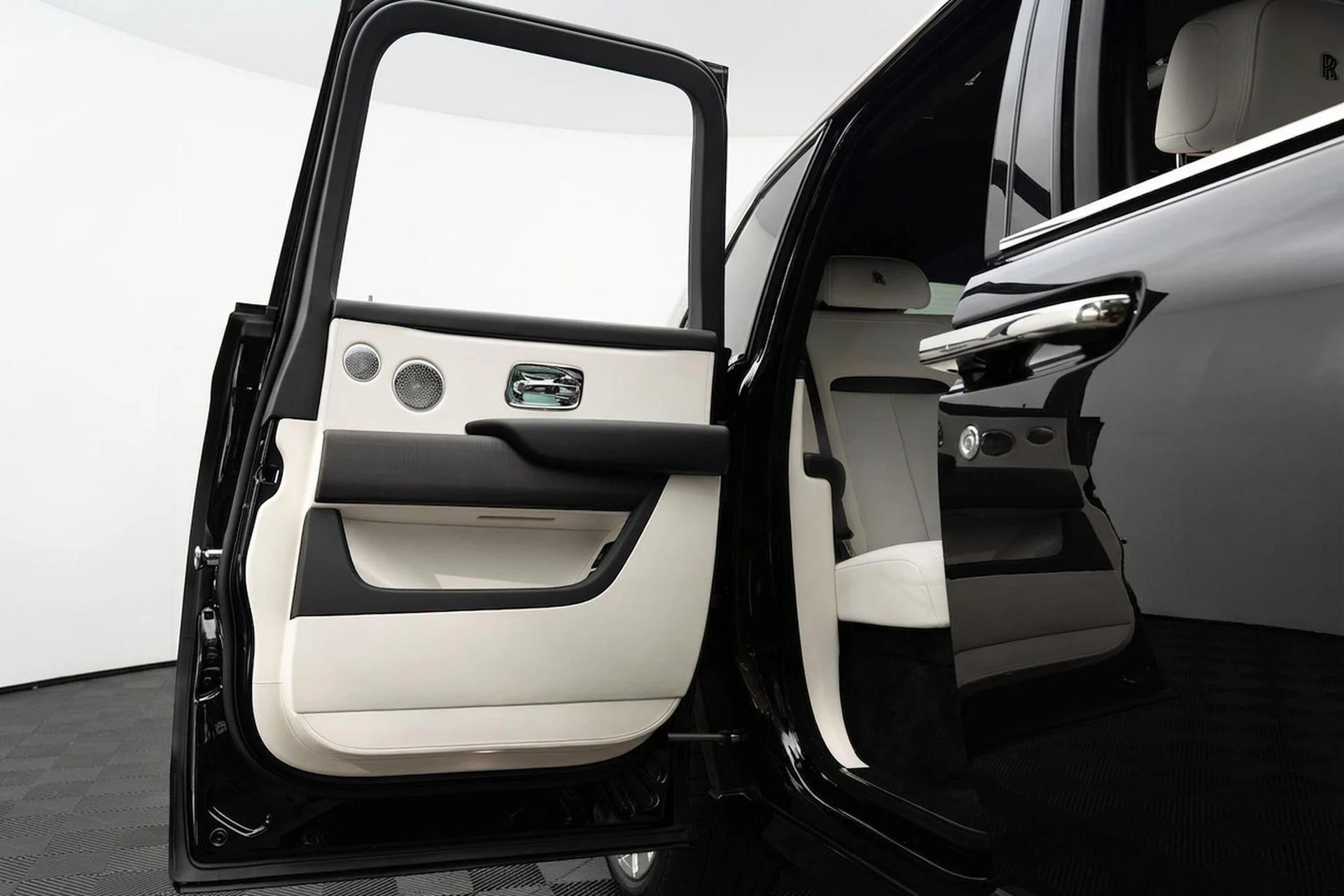 mph018_1184857488_507889727_69ccdbe95079f6187bd8f33b_718be308ab