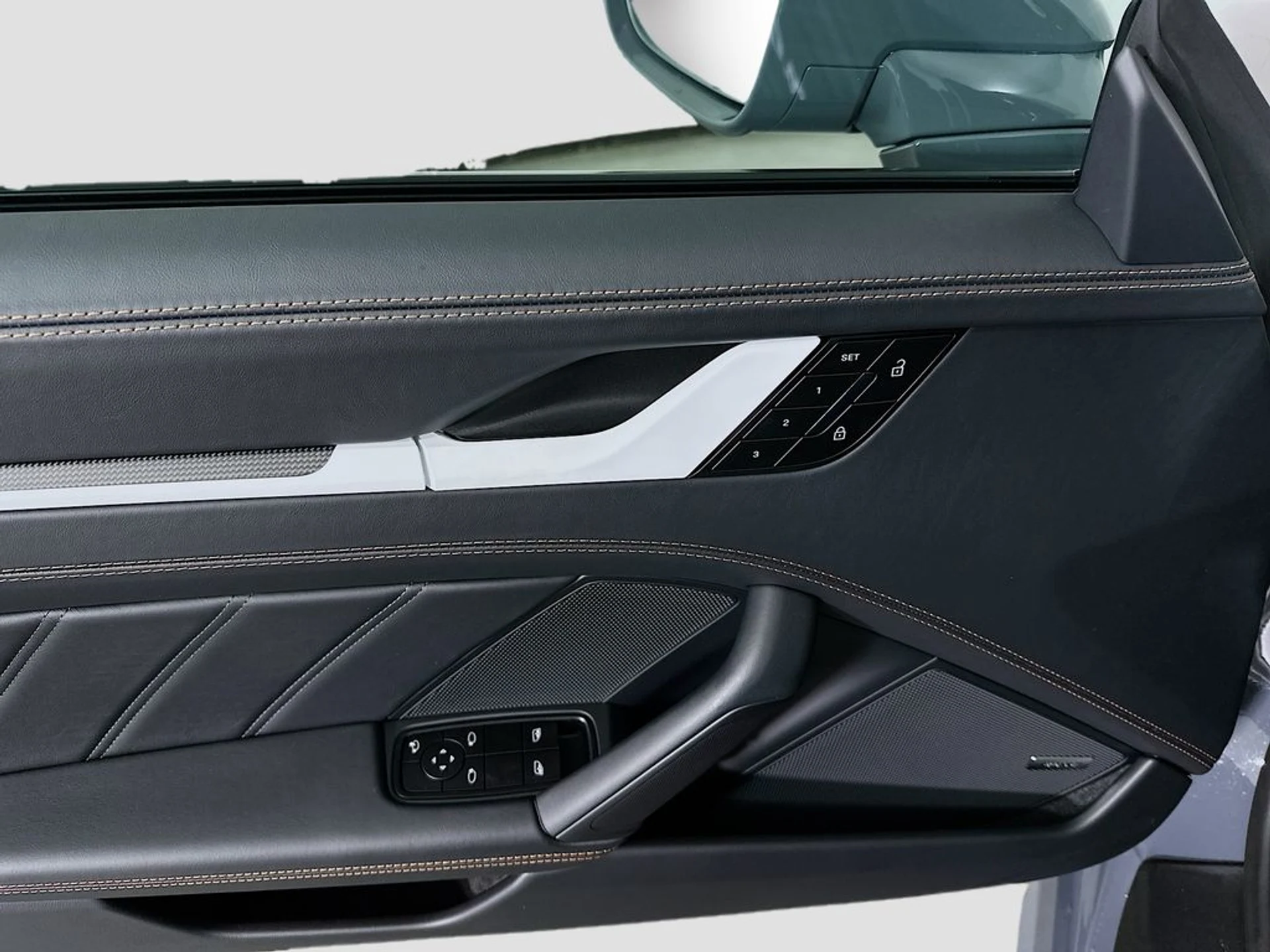 mph018_1186264944_47d8f02cb0a474ee9e66024b0b85d9b7x_e72e8b3d6c