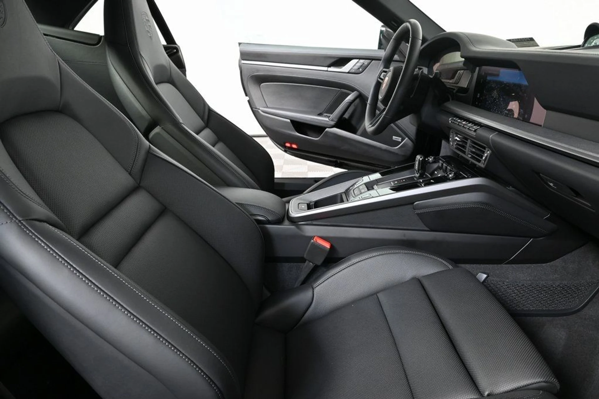 mph018_1188392850_1f557335696b8ffe655b3fd6803b9fc1_4f5b246893