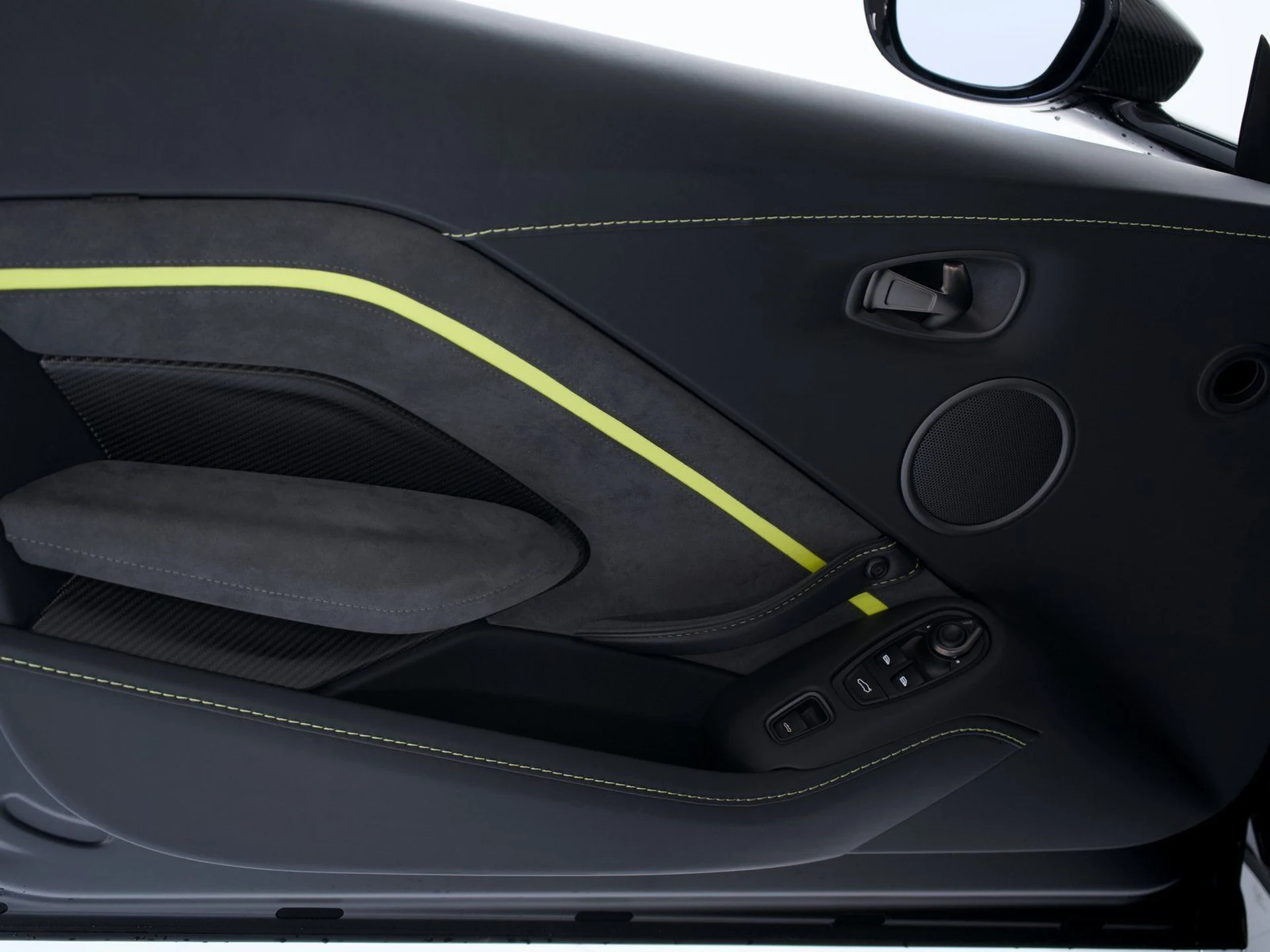 mph018_1188498897_69c2a897973925bf90ff9730379a01d7_700dda4843