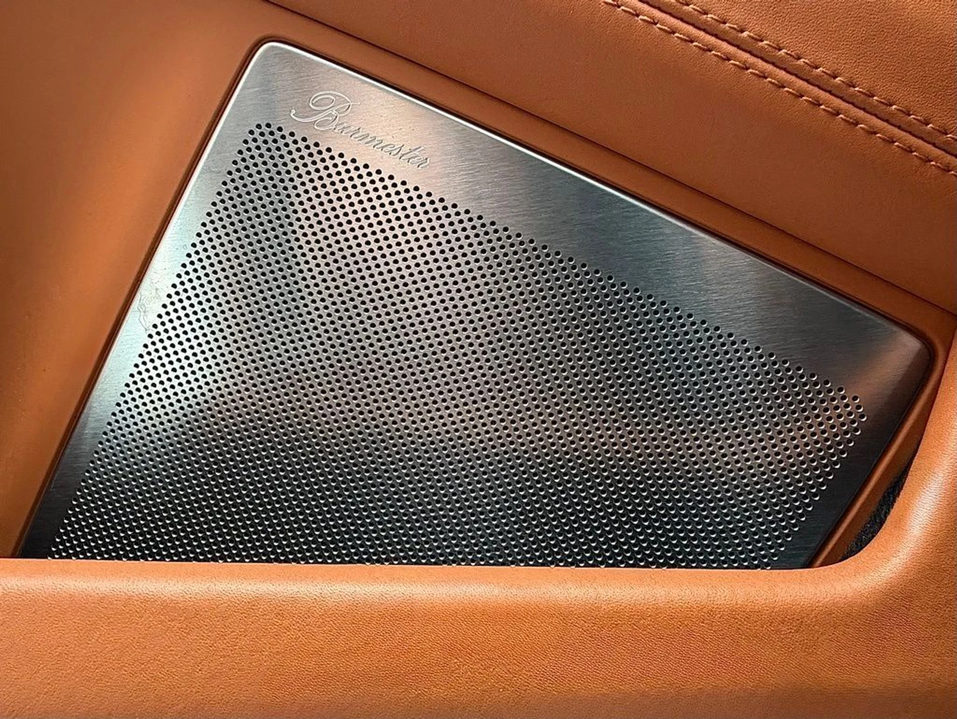 mph018_1192714431_883e873e1e1a3d2177a2178b7c9edbfbx_951fc4b251