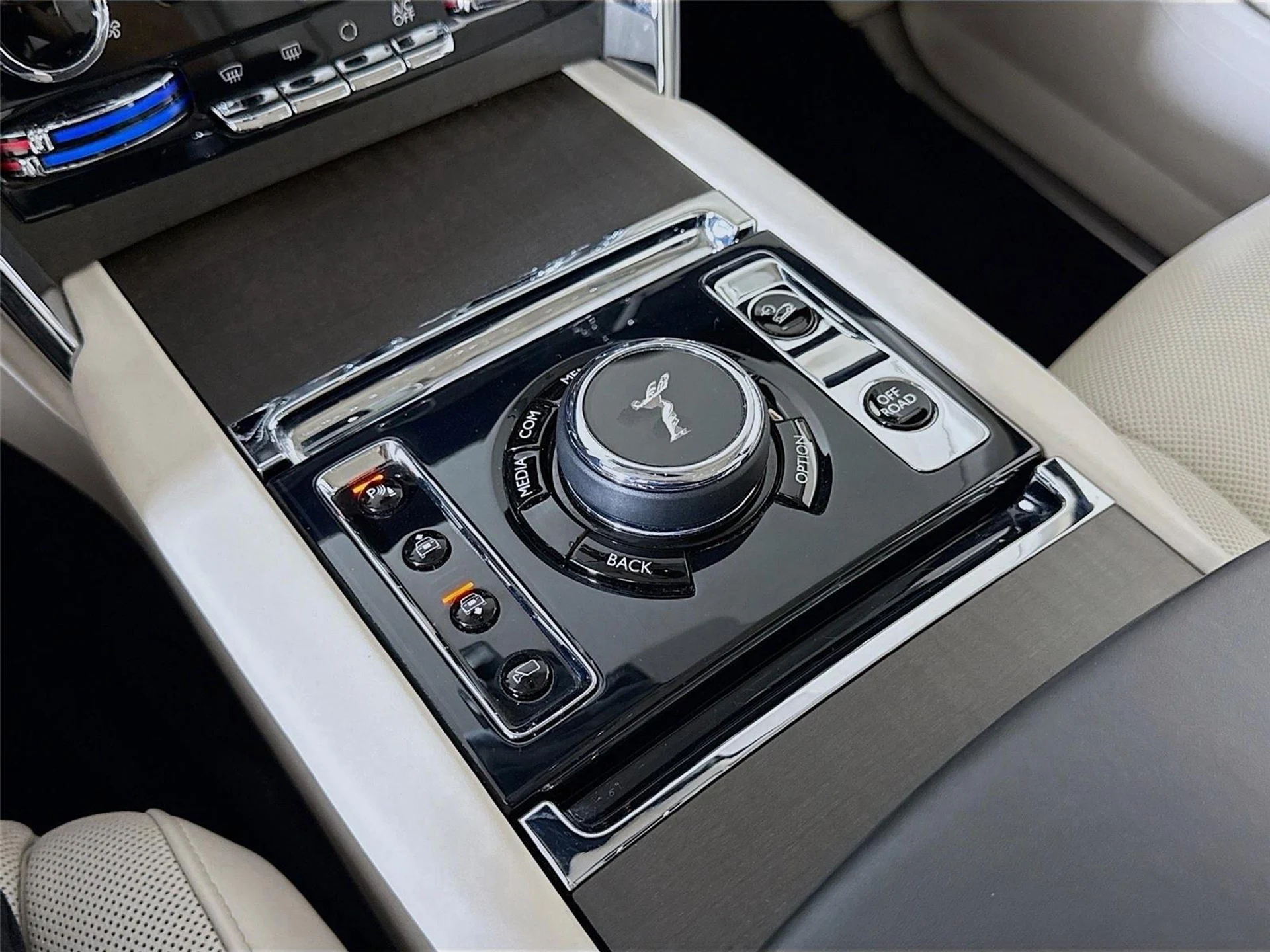 mph018_1199339865_96e3ae8dcc6947e65513843ef5750ae5_751a537528