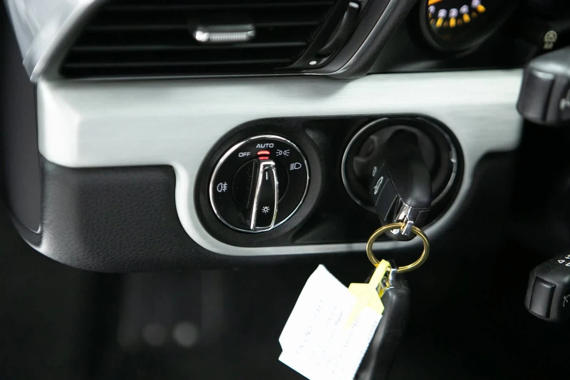 mph018_1200692949_049f397c462776ea22d5a2be052416a1x_db2d600966