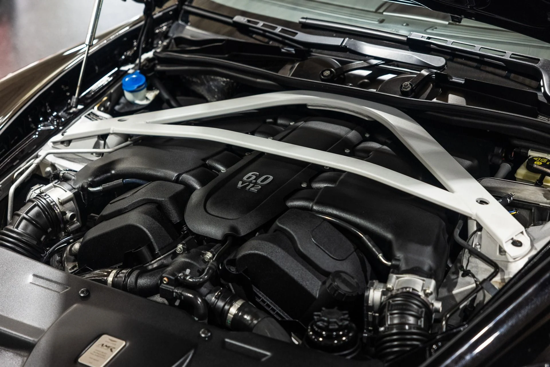 mph018_1201063407_Used_2019_Aston_Martin_Rapide_AMR_257000_MSRP_1764127123_16d0eee11d