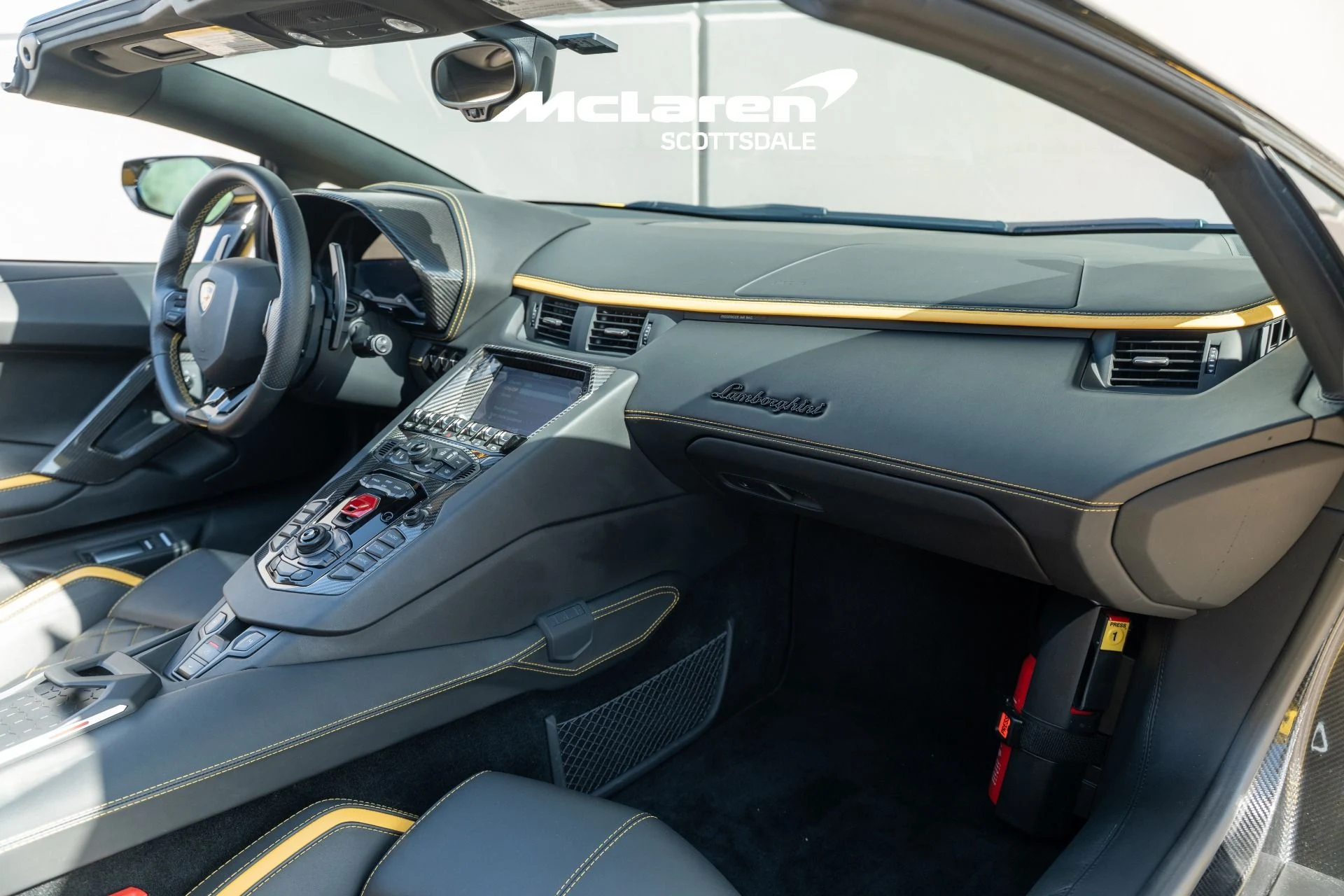 mph018_1215029582_Used_2019_LAMBORGHINI_AVENTADOR_1788542104_7c91558a02