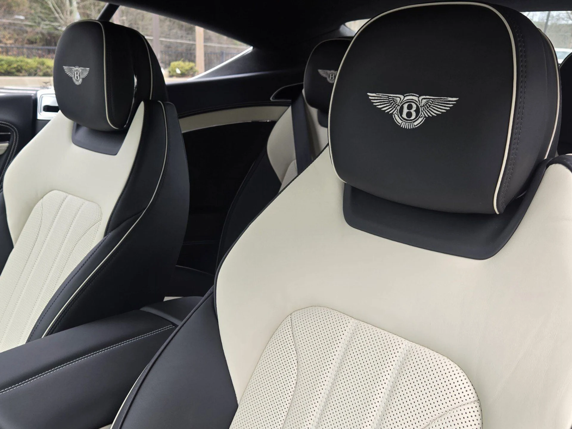 mph018_1221662883_656035d905f441407958be6075453f36x_f881252c4e