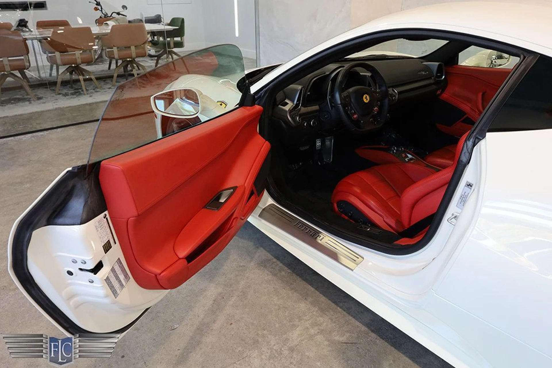 mph018_1221899299_used_2014_ferrari_458_italia_2drcoupe_9689_22770024_19_1024_288aadbb4f