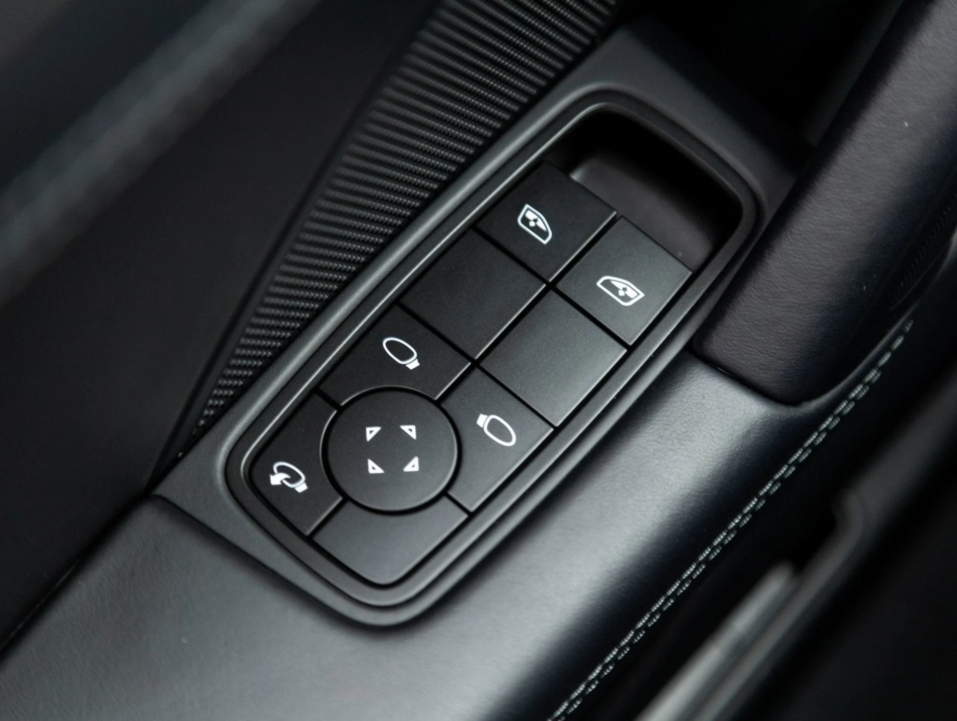 mph018_1222084200_19_83021aa7a0