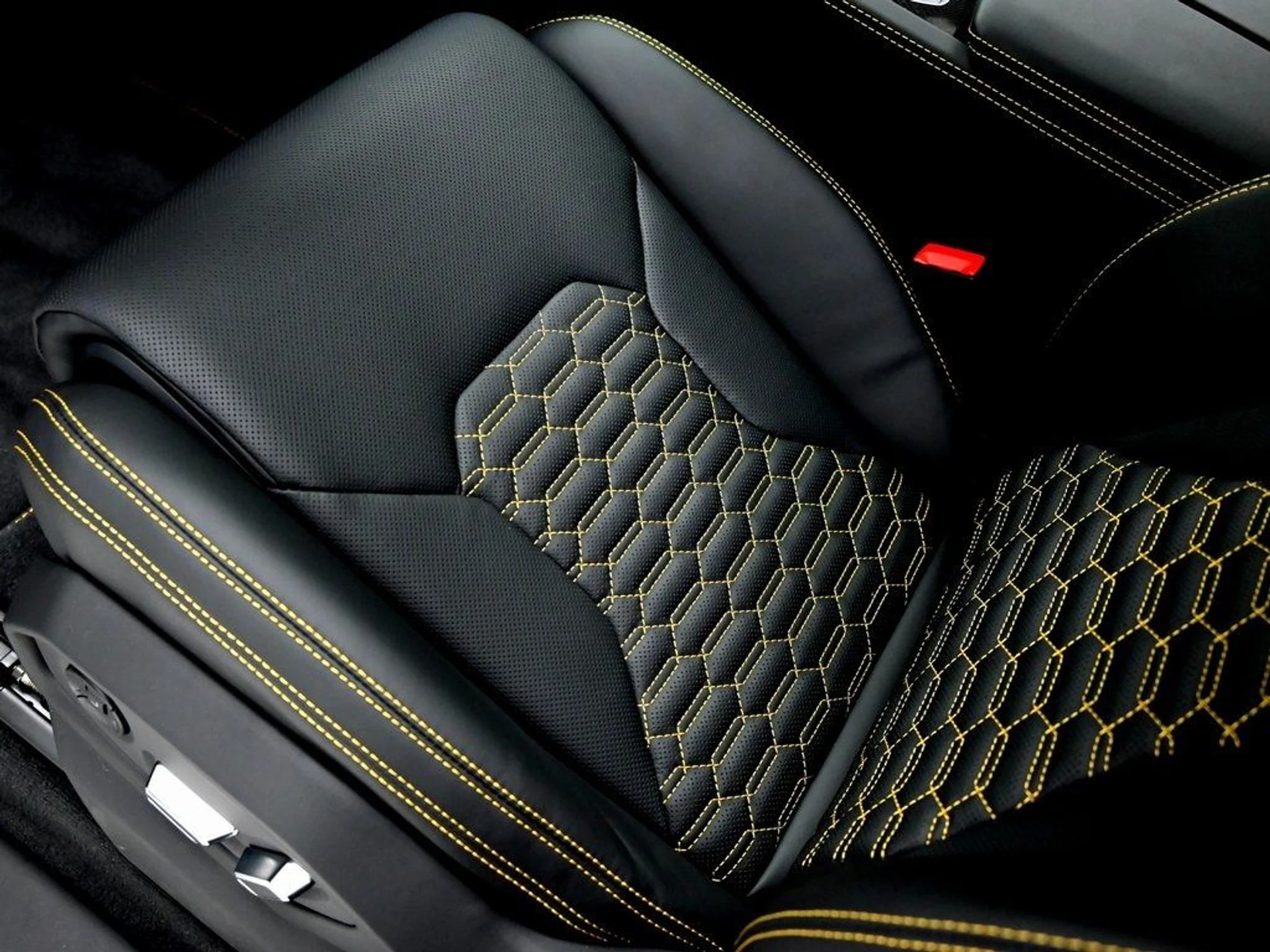 mph018_1226947924_983663bf1c16ca1aa5e6f2d7e32185af_3b4e7adc5d