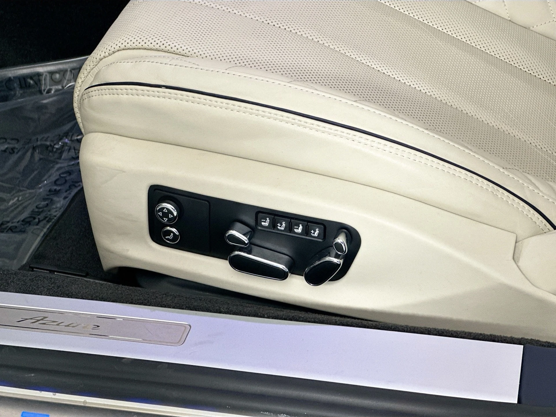 mph018_1236544012_19_d3269461fb