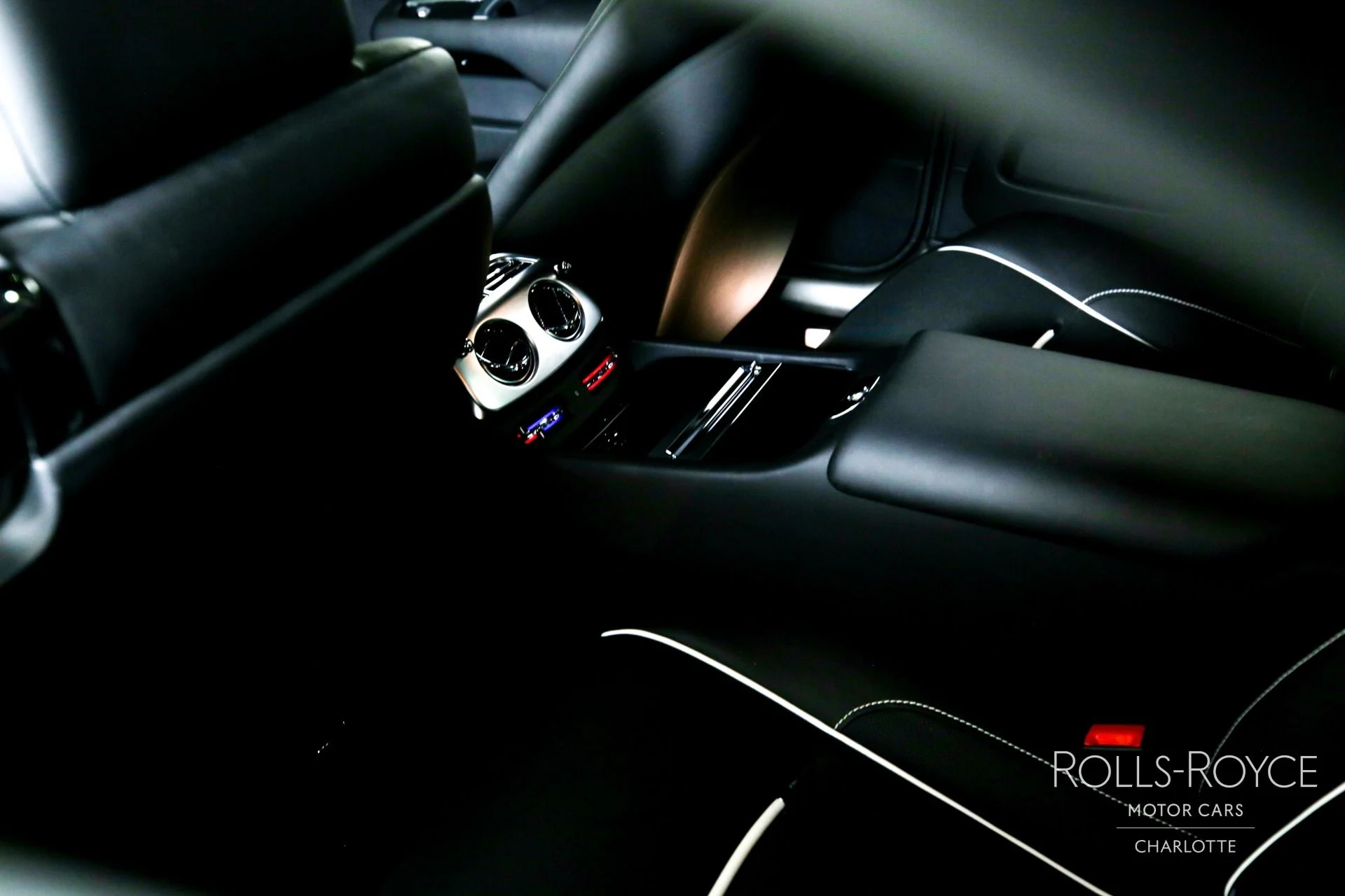 mph018_1237365611_Used_2020_Rolls_Royce_Wraith_1742827332_c3a5905d45