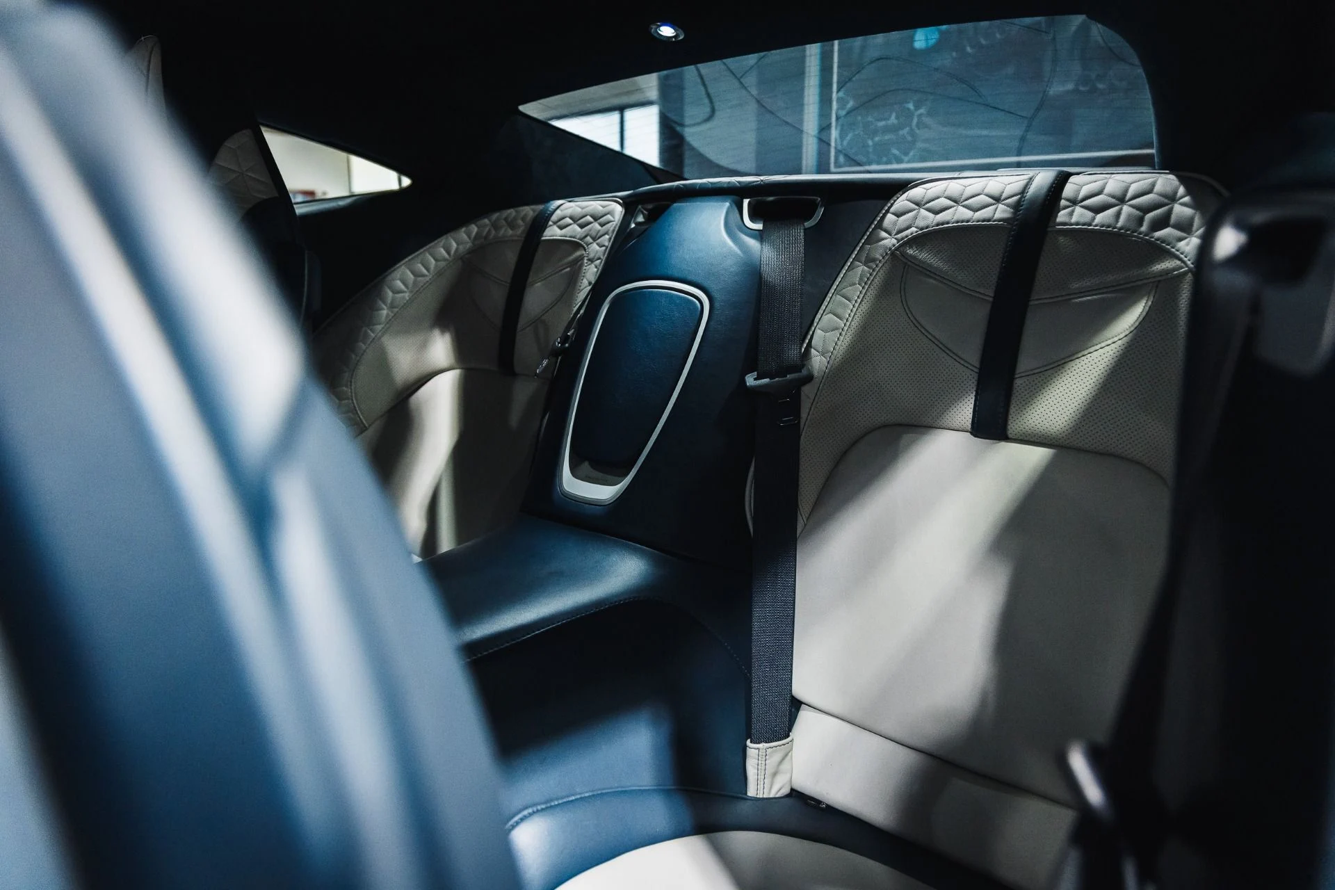 mph018_1240775626_Used_2019_Aston_Martin_DBS_Superleggera_370000_MSRP_CARBON_ROOF_1775436975_700ef63e41