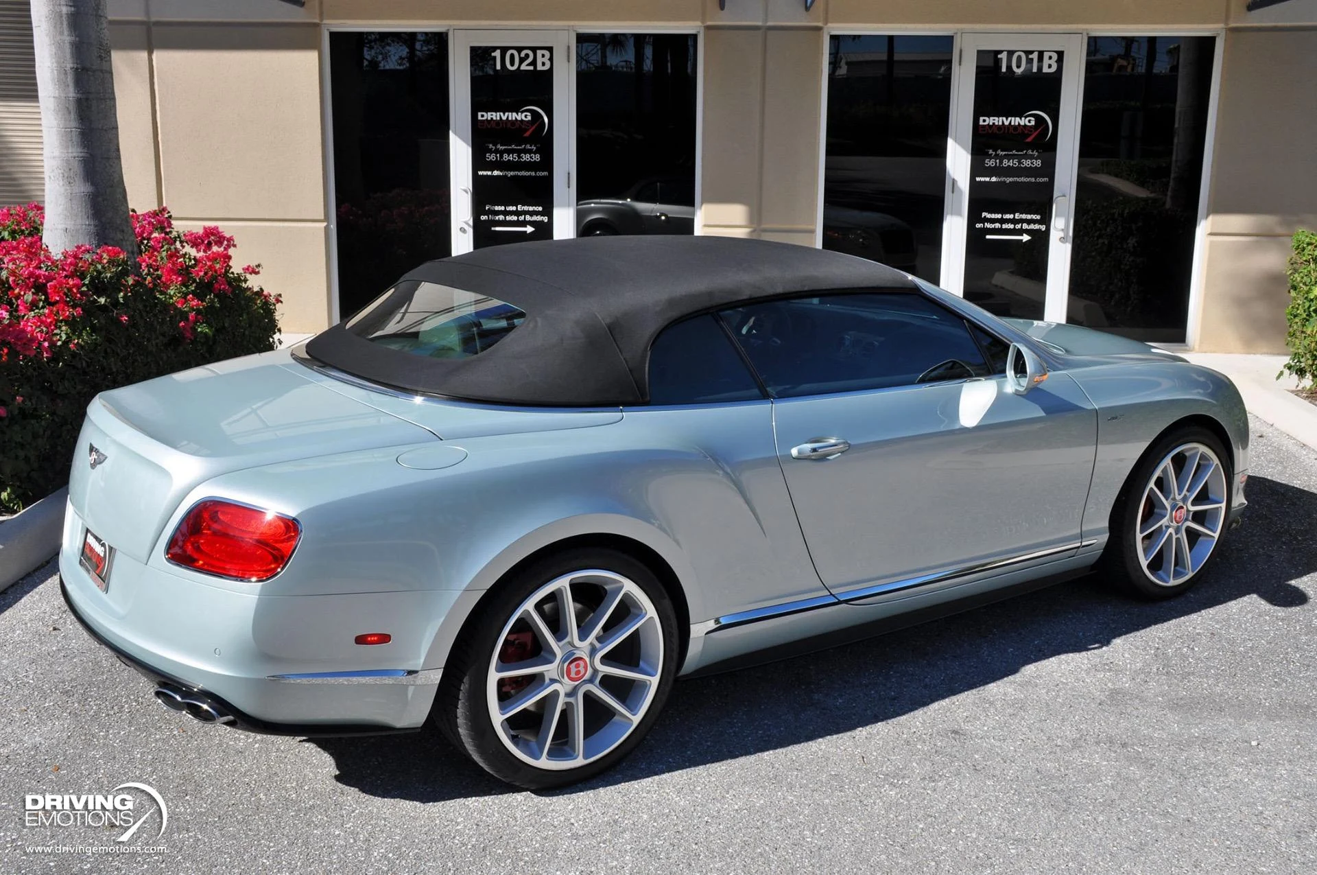 mph018_1243276938_886_p19_l_85ffc58f14