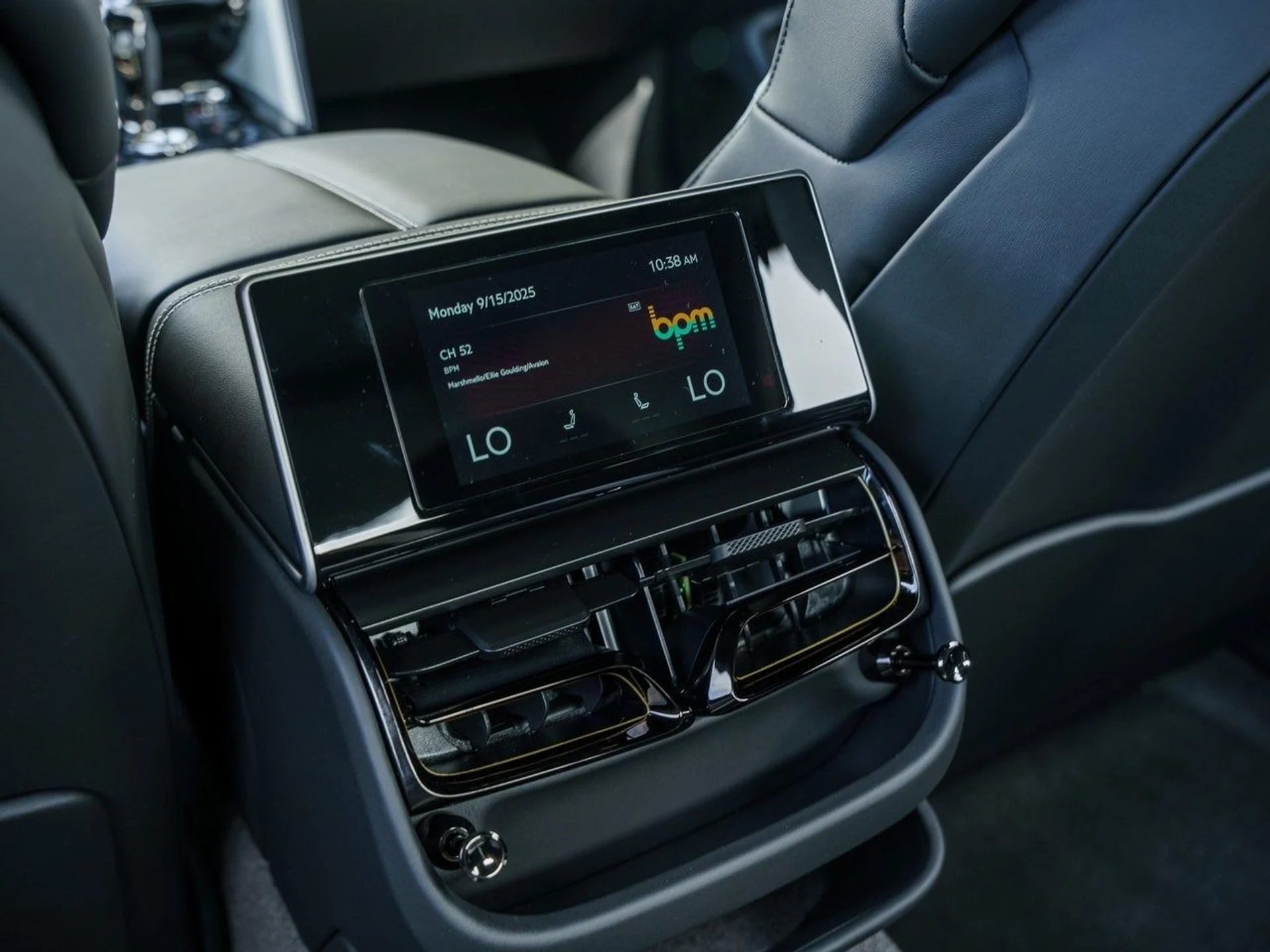 mph018_1247396218_e7bf0049a9f59eb78bf06006d004b218x_fc46cc6057