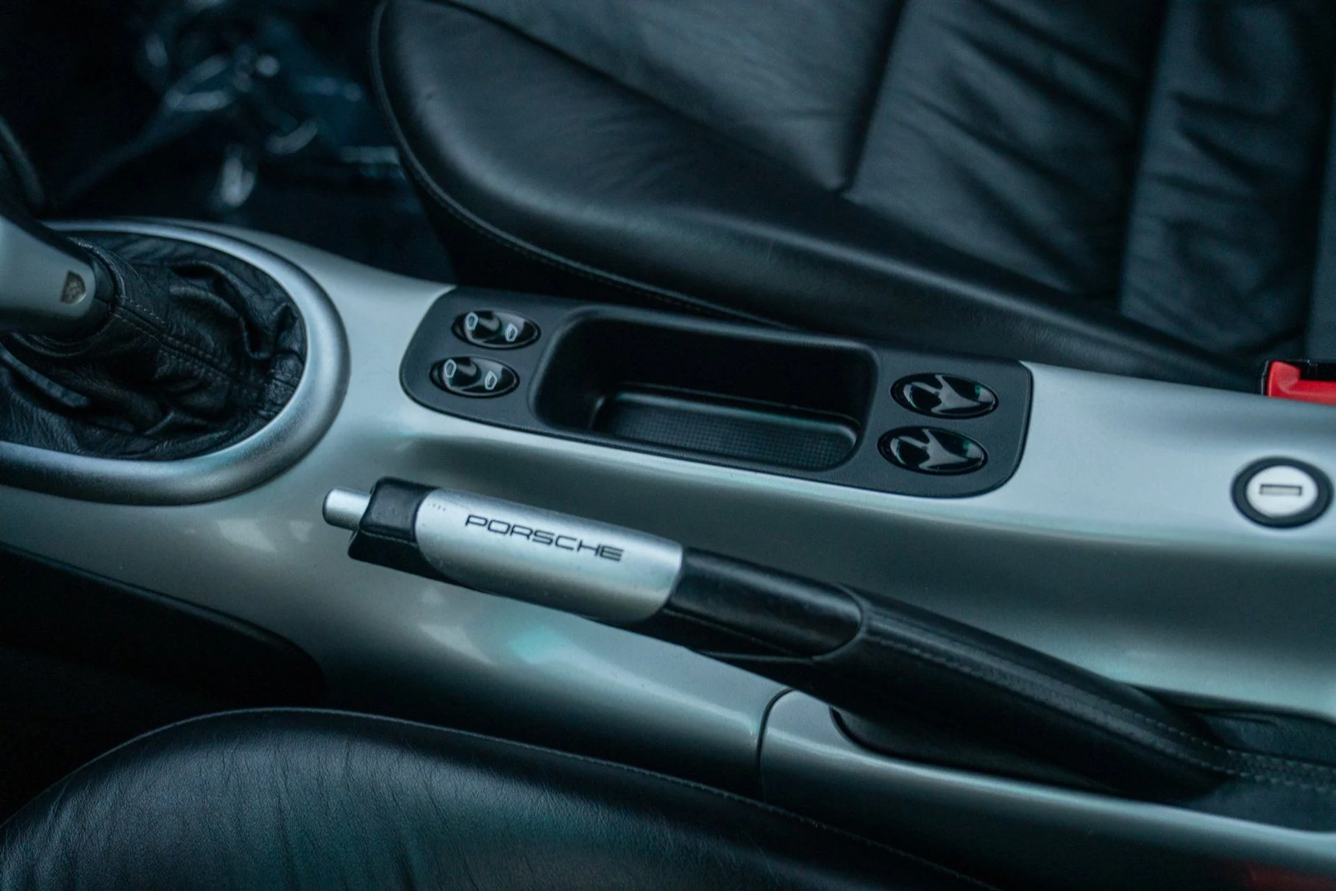 mph018_1249955453_6ff7b4183575484b419657d679f0a136x_99b629174a