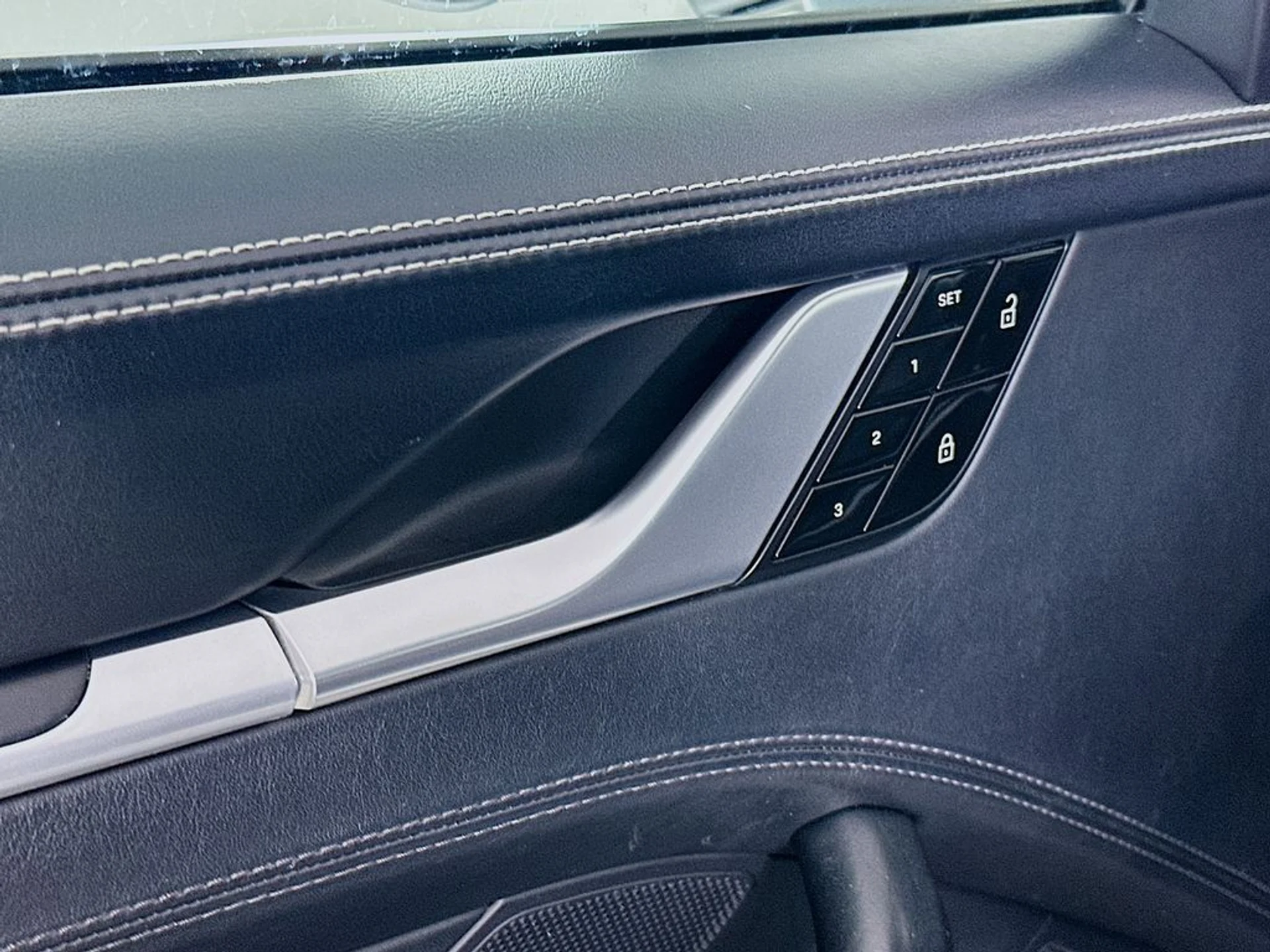 mph018_1250306052_0e7142dcb3407dd427a27550b9919a87x_982c131bf5