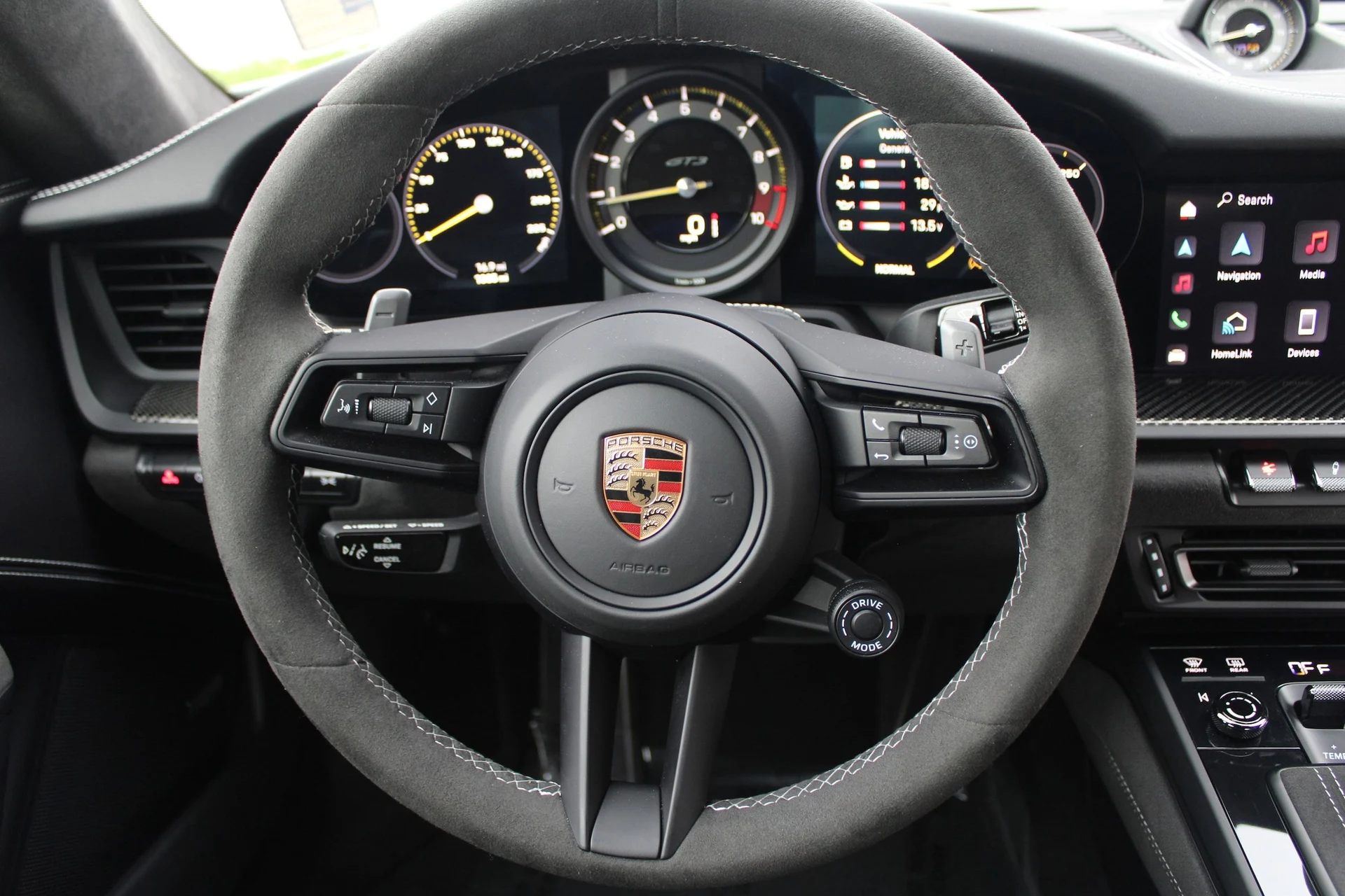 mph018_1254670057_7483bed3892624678a90bf4a5884c715x_f4e3122211