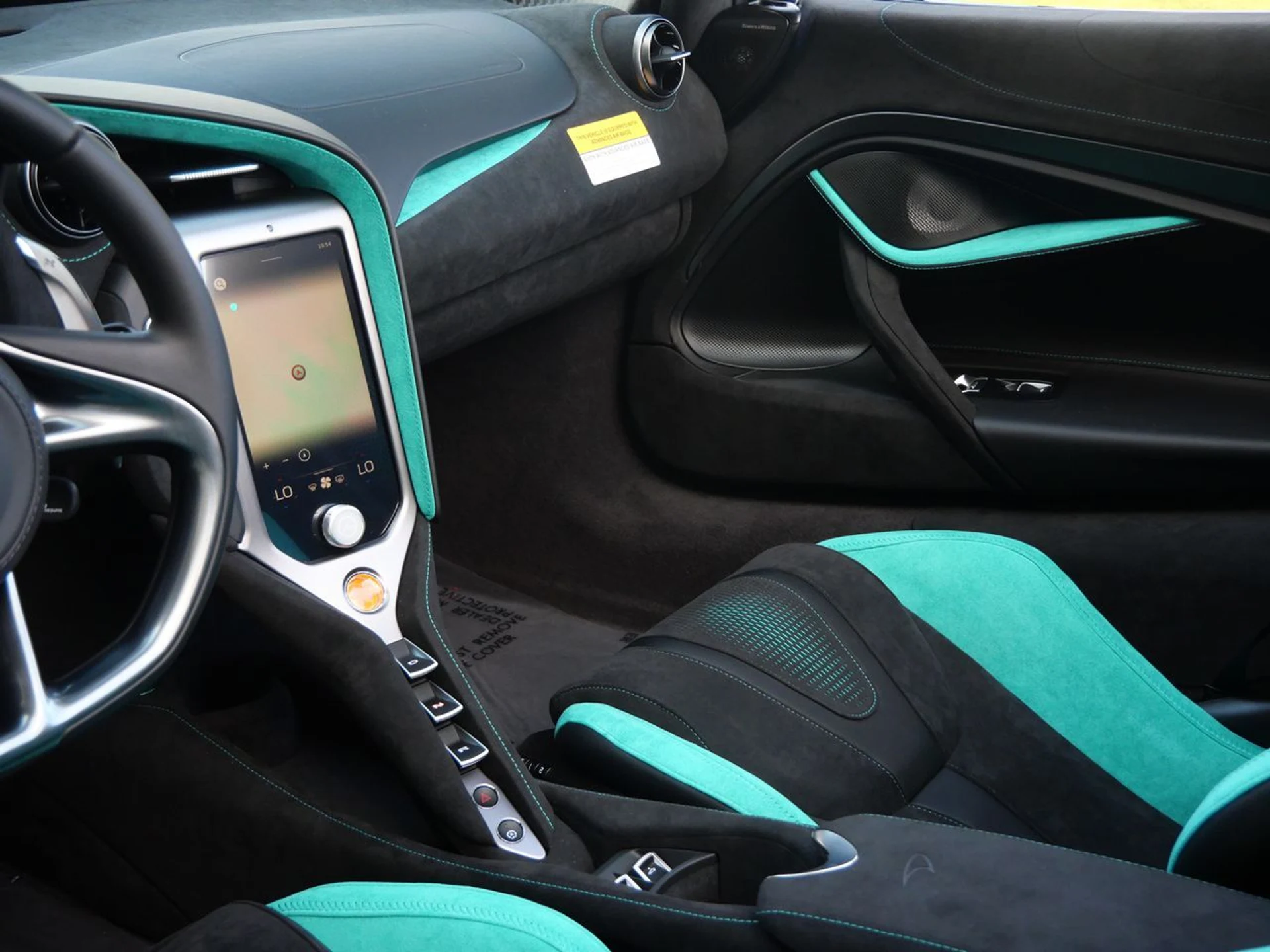 mph018_125543808_e506a84aa14da3f32a664457d5c3ce96x_cbe1dcd26c