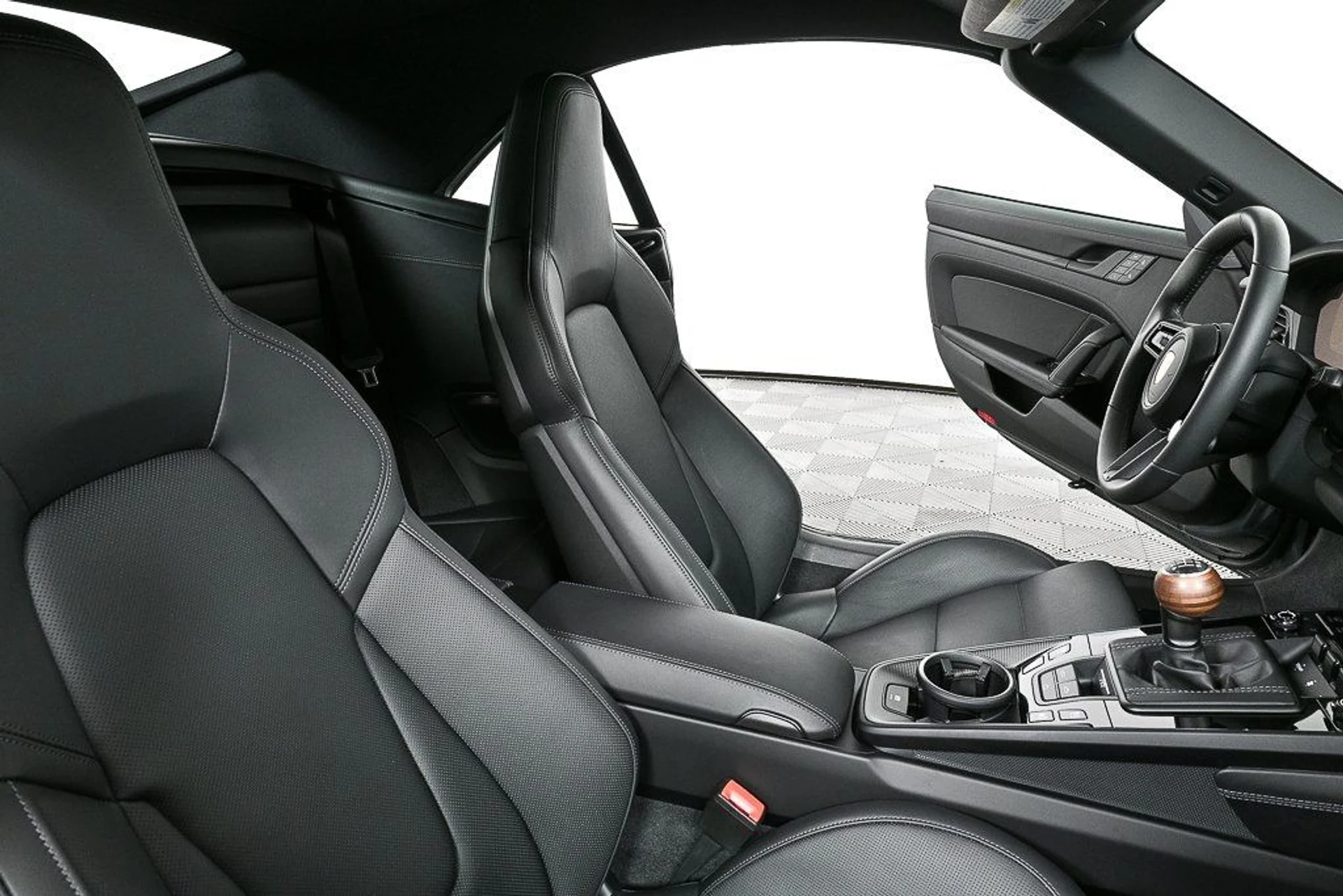 mph018_126004035_ede477c28e0a09f3b0d3d7e58a2cd63e_acd4925fd2