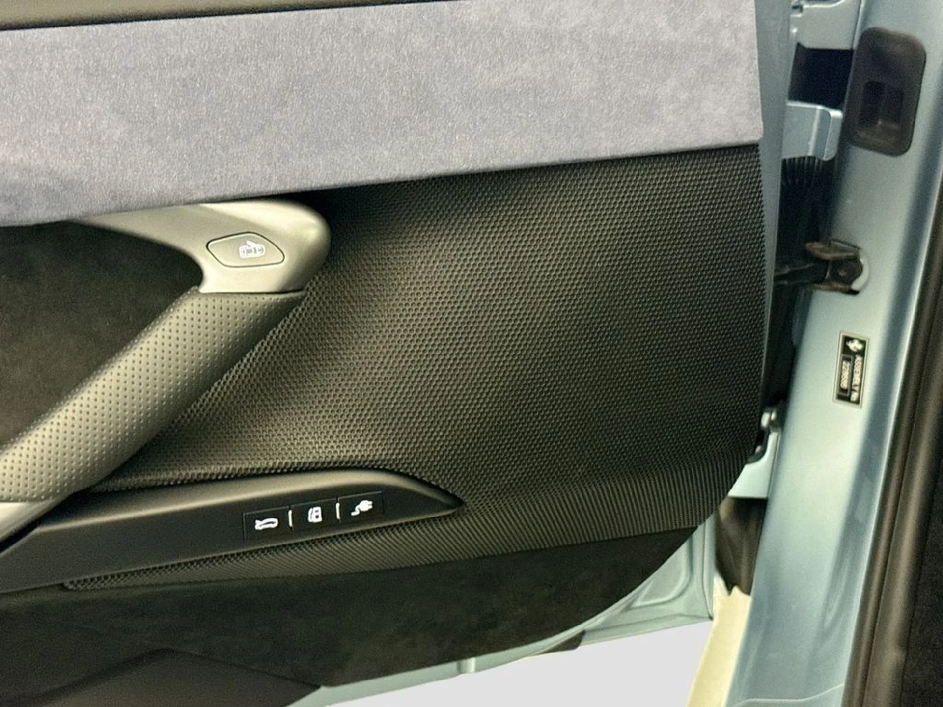 mph018_1263591844_61195492f6ba91e9a0417e813abca63e_c7b442a71b