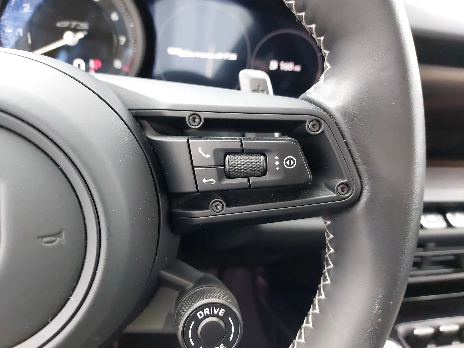 mph018_1266095935_67761569dd4710bd9db0c04d9614b6a5x_6535d2007d