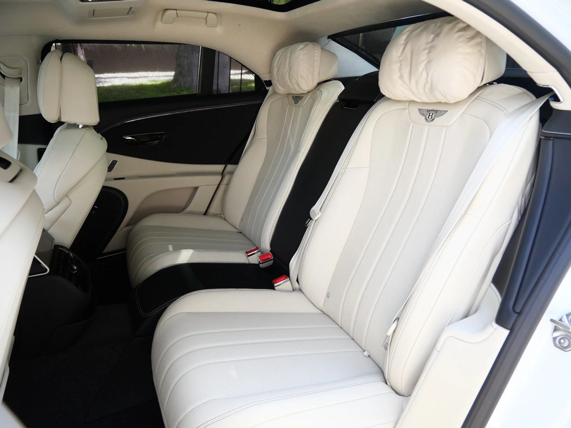 mph018_1270085067_10f5cdd8d0ca2ee858aa50f94d39b184x_22b04362c3