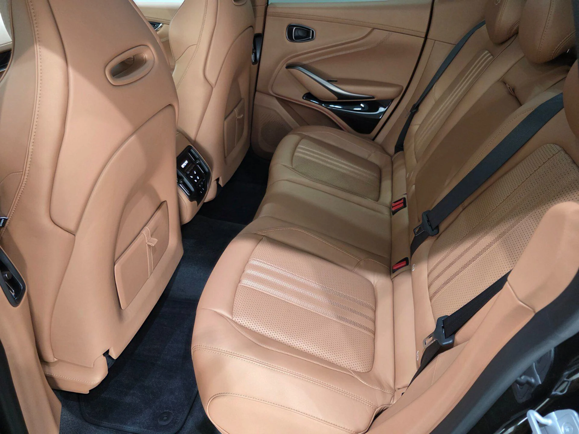 mph018_1270732767_e3124a3059d8c3af981ab36dcbdbbfde_42245659db