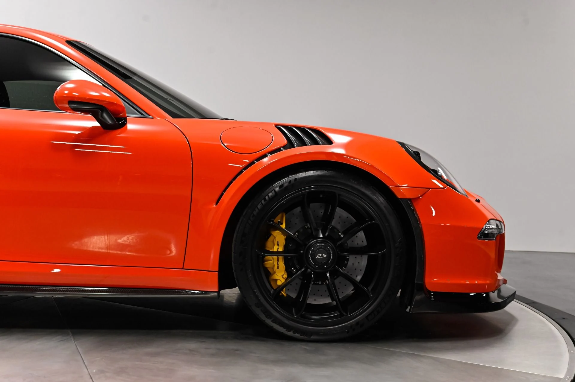 mph018_1276311359_Used_2016_Porsche_911_GT_3_RS_1791298183_b979a1db12