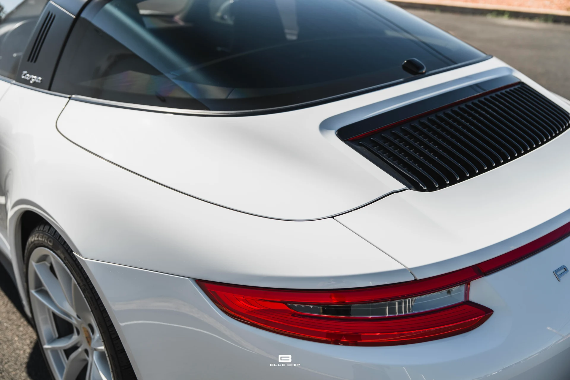 mph018_1288500918_6a30826a879ded2381556fa0_2019_Porsche_911_19_3bf6edcd78