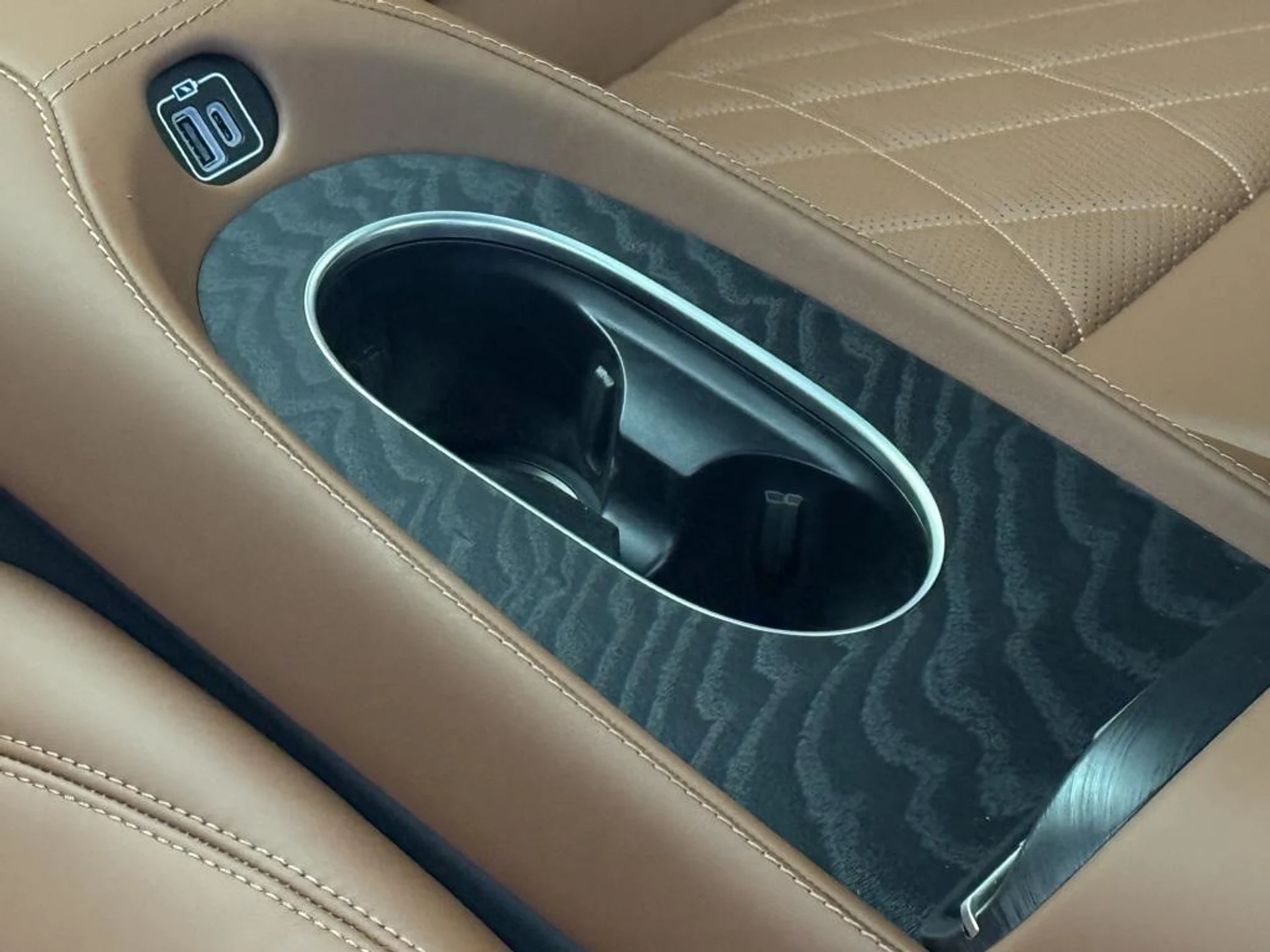 mph018_1288963551_pr487wte_S_Jxo_RC_Rt_J_St_AL_7_CB_2_U4_a3ce10e656