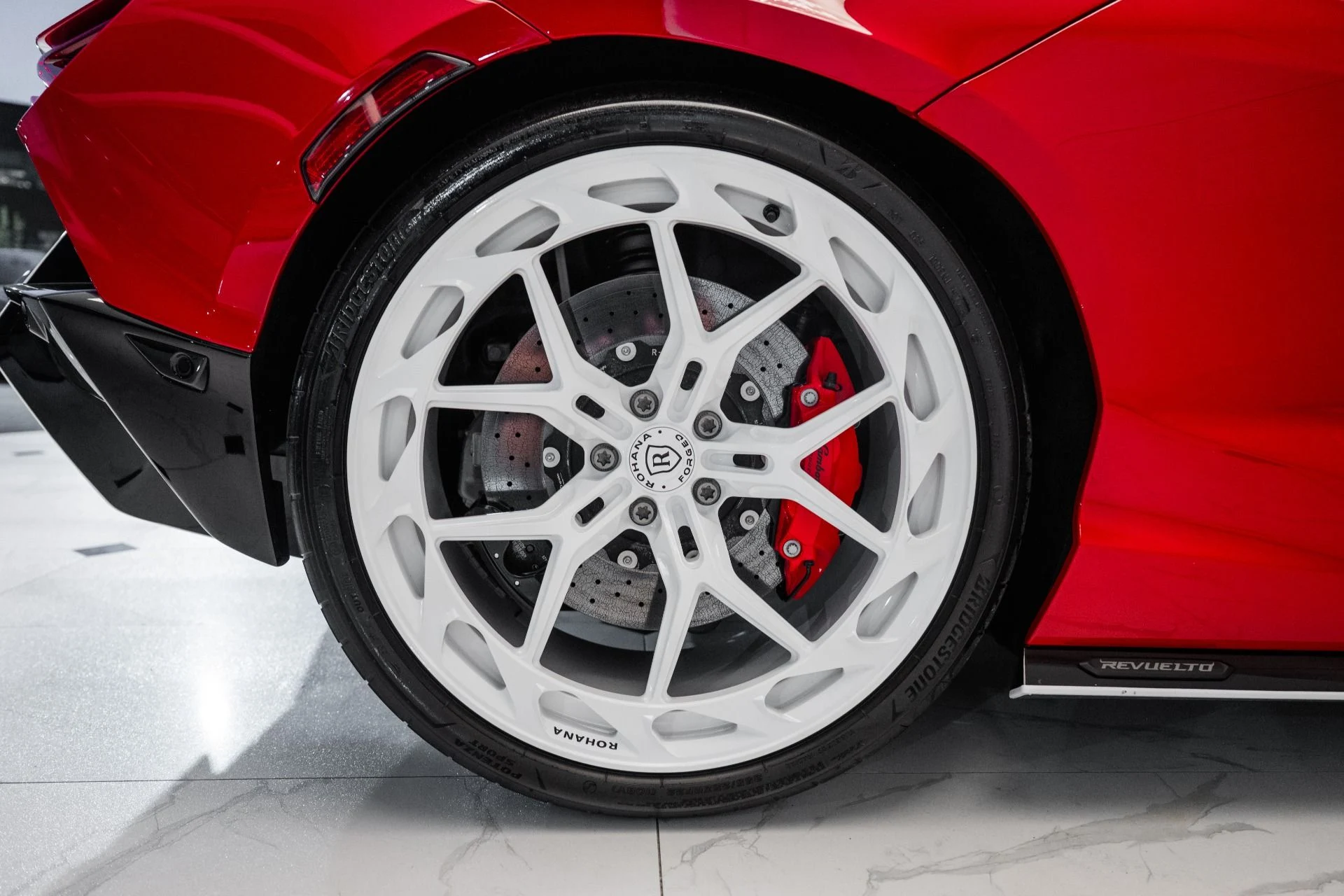 mph018_1299294687_Used_2024_Lamborghini_Revuelto_1754711013_33495bd542