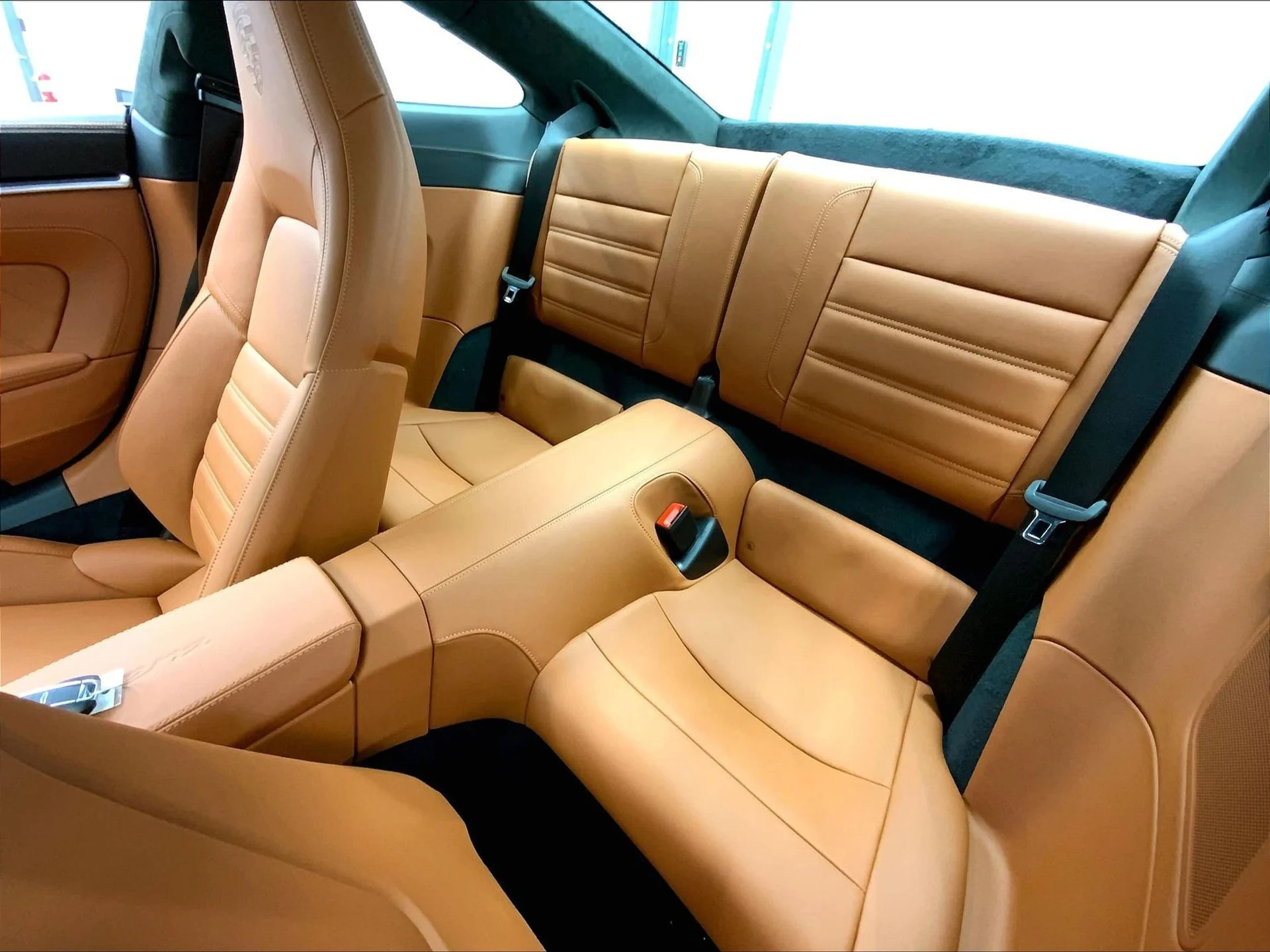 mph018_1302332727_3be2f078a51570da3572321193971014x_e05b515922