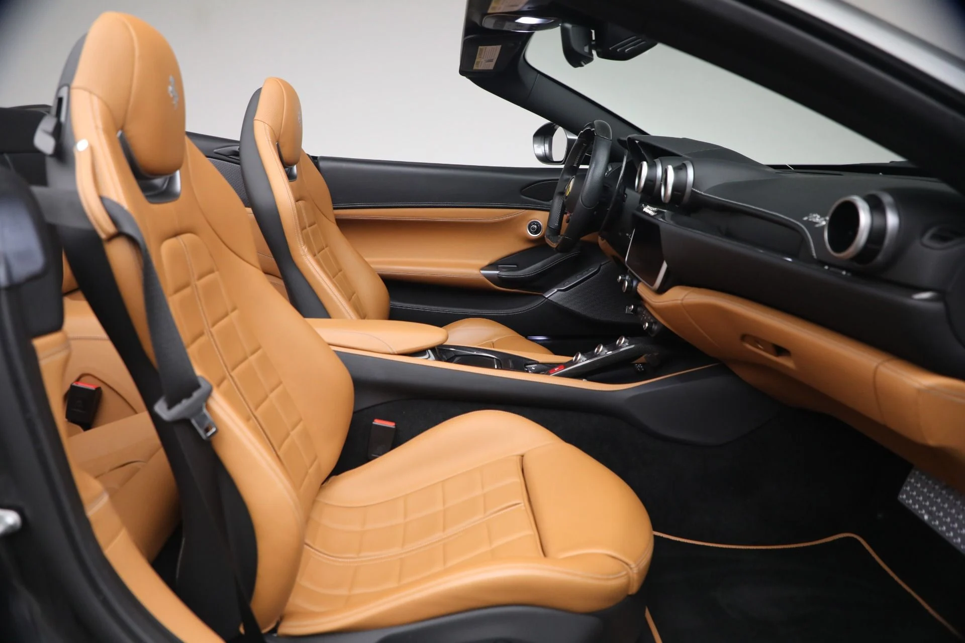 mph018_130236388_Used_2019_Ferrari_Portofino_1791044080_e1be5a8aa2