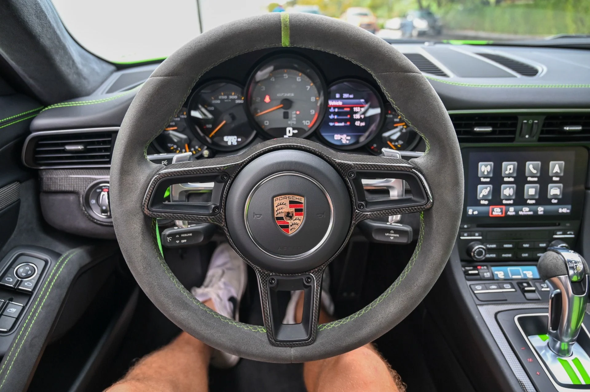 mph018_1304343763_Used_2019_Porsche_911_GT_3_RS_1778272615_5d4b2137b8