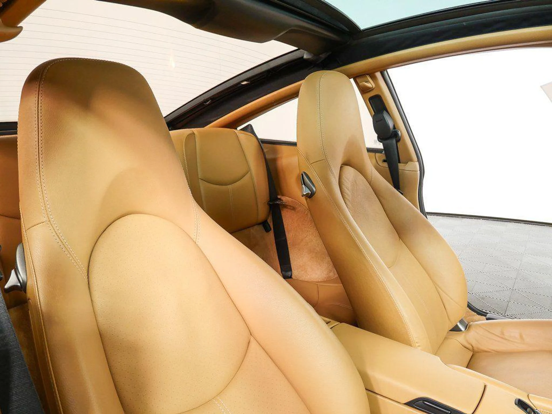 mph018_1305097847_px6_UMPH_Vm0_Qno_Oxki_Zx_JS_Tckq_Y_00879d9e6a