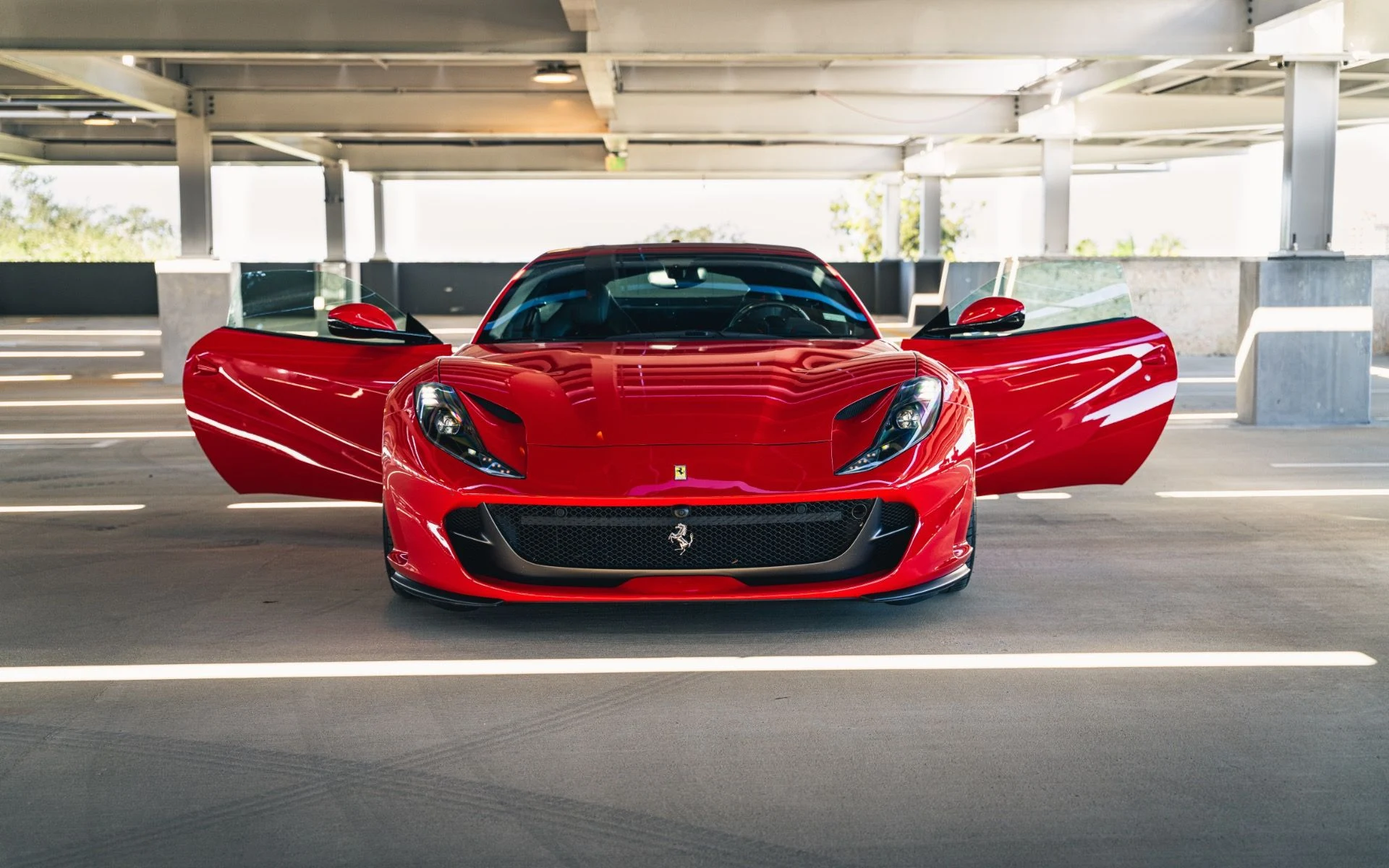 mph018_1306613196_Used_2019_Ferrari_812_Superfast_1793059055_738f19a898