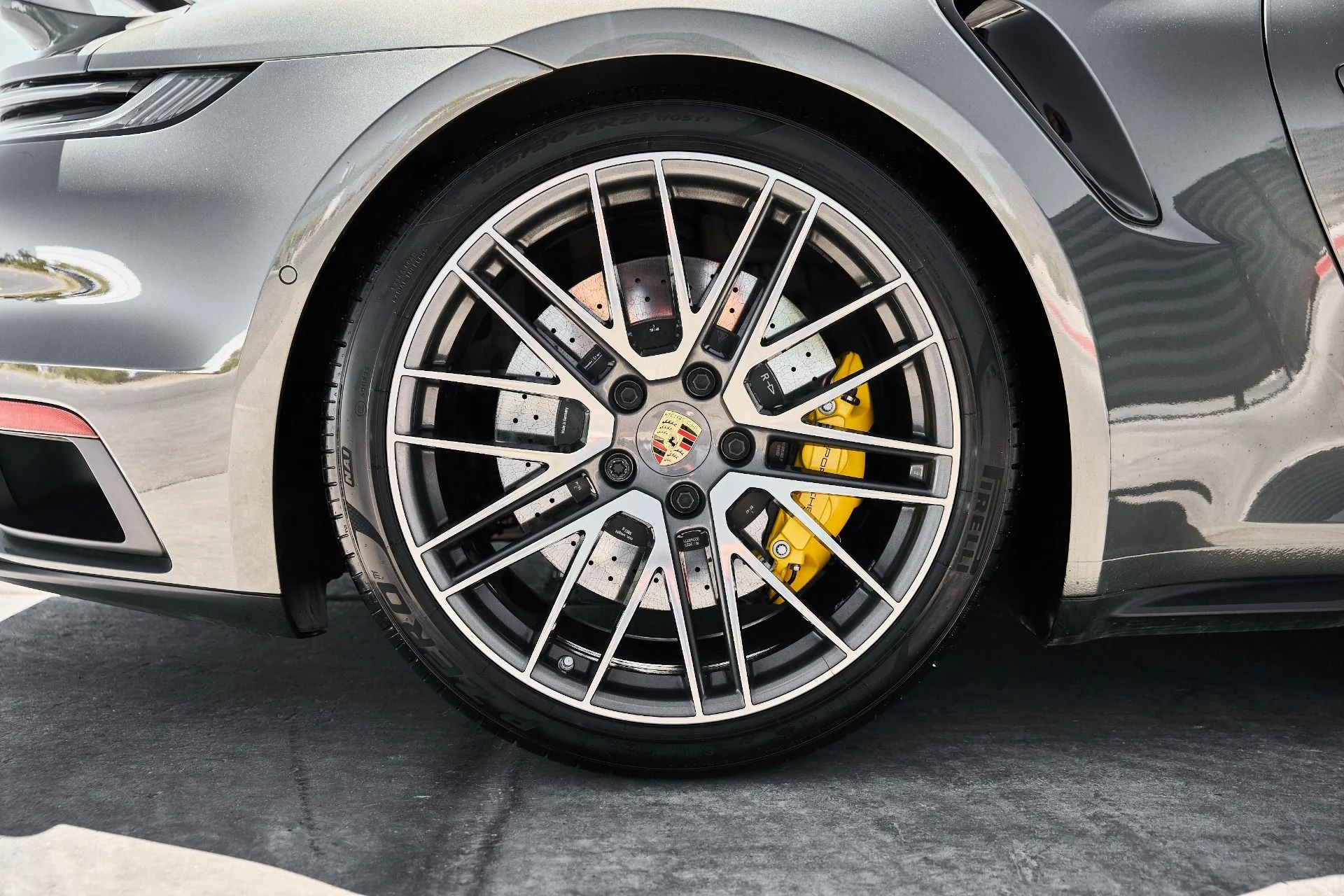 mph018_1311433566_Used_2023_Porsche_911_Turbo_S_1777011065_41cd97ad10