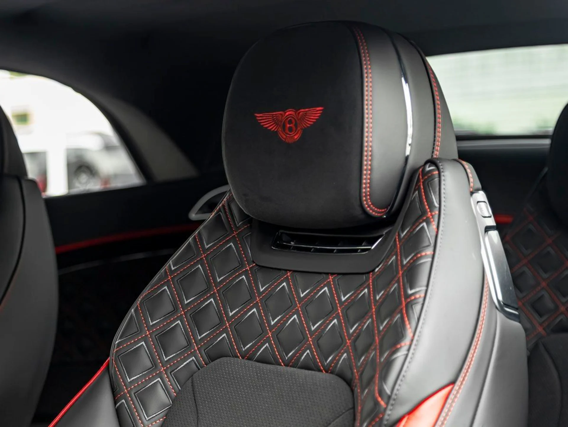 mph018_1315162082_19_a696e2cf7a