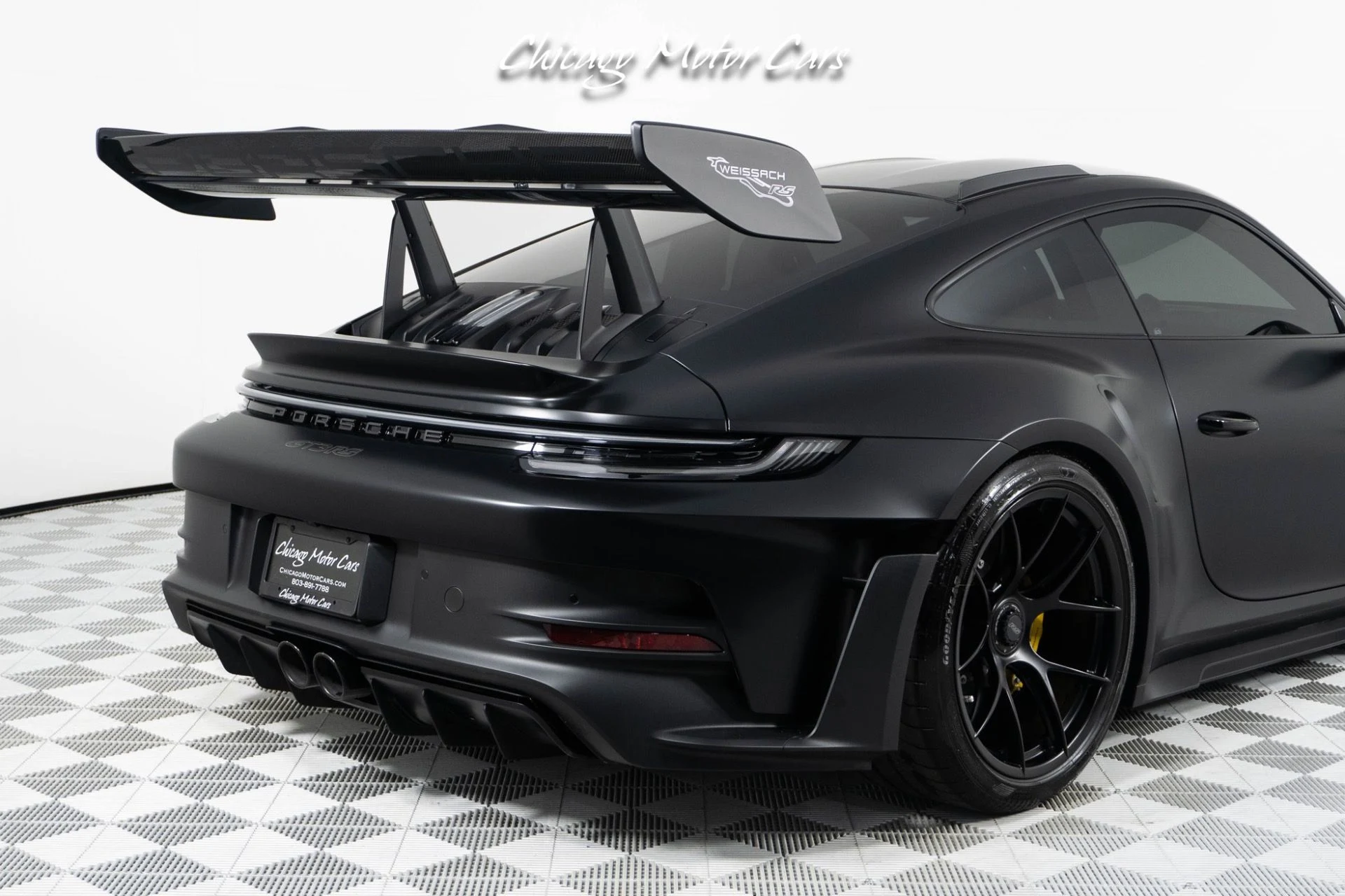 mph018_1319497156_13397_p19_l_92c21cab94