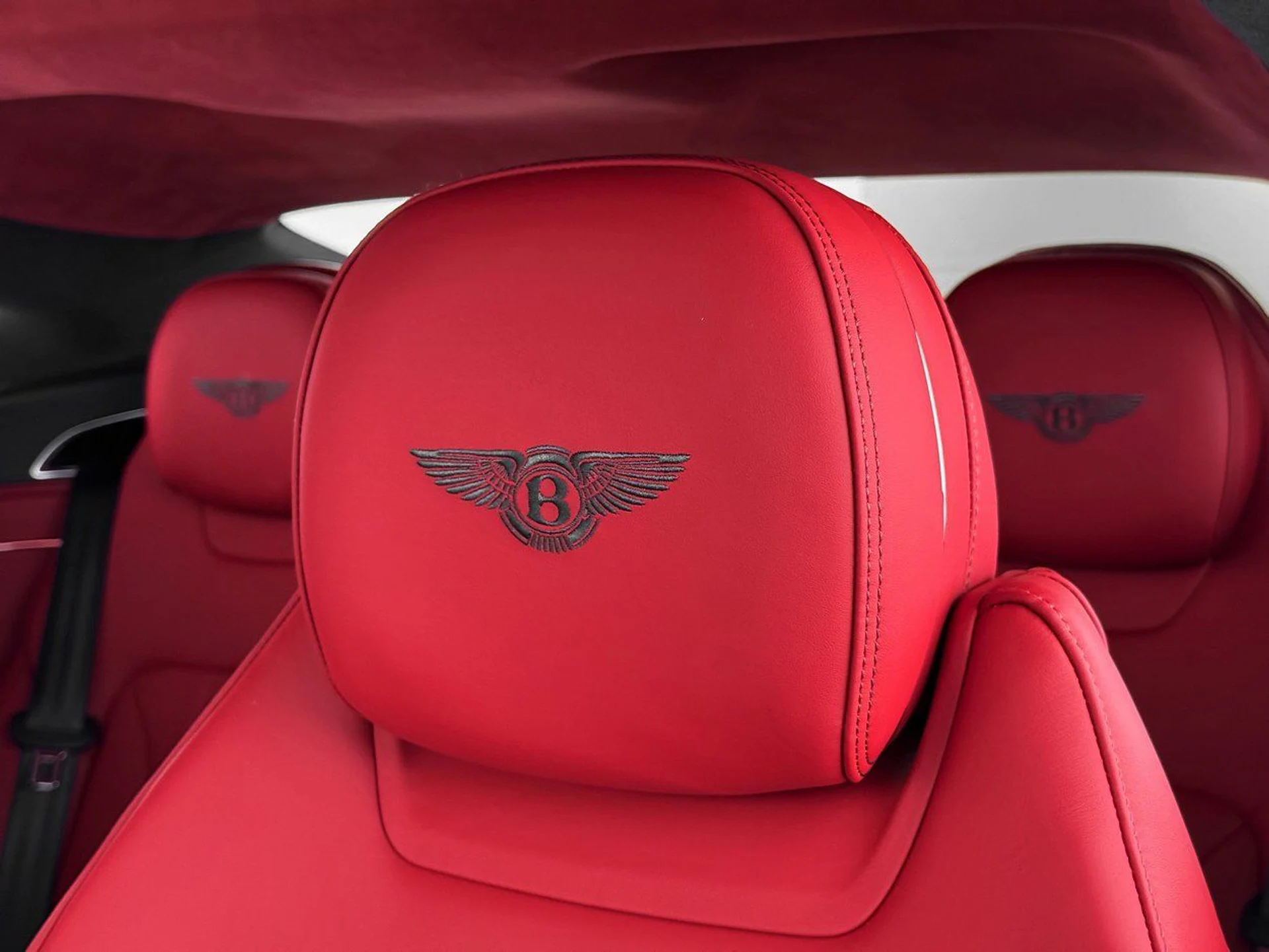 mph018_1321879162_2d3c7053035104b457435a5743cf5441x_ab0ead7c80