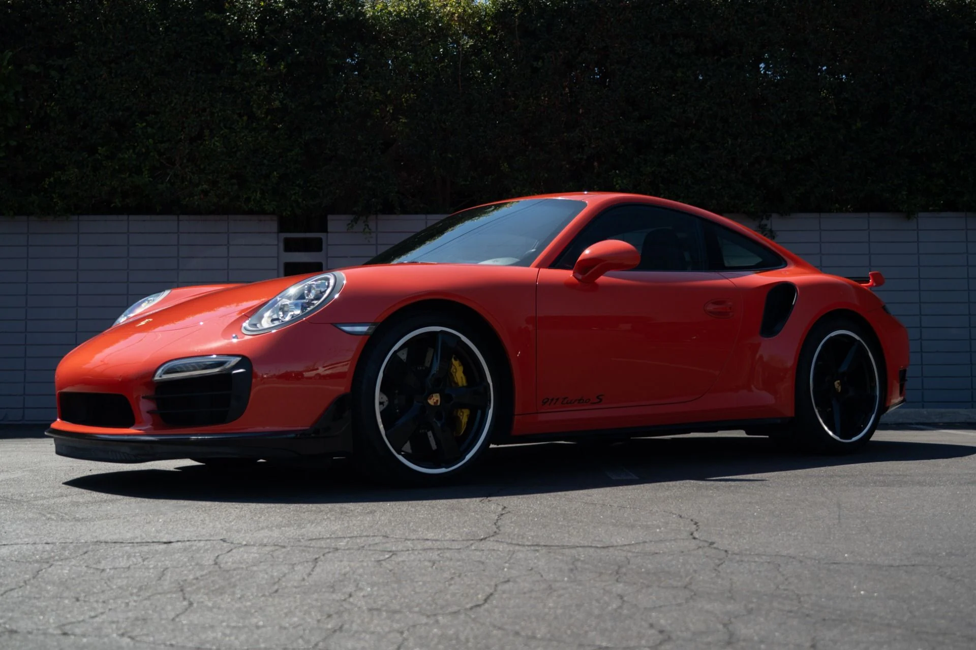 mph018_1322006280_Used_2016_Porsche_911_Turbo_S_1756939702_ac86447c42