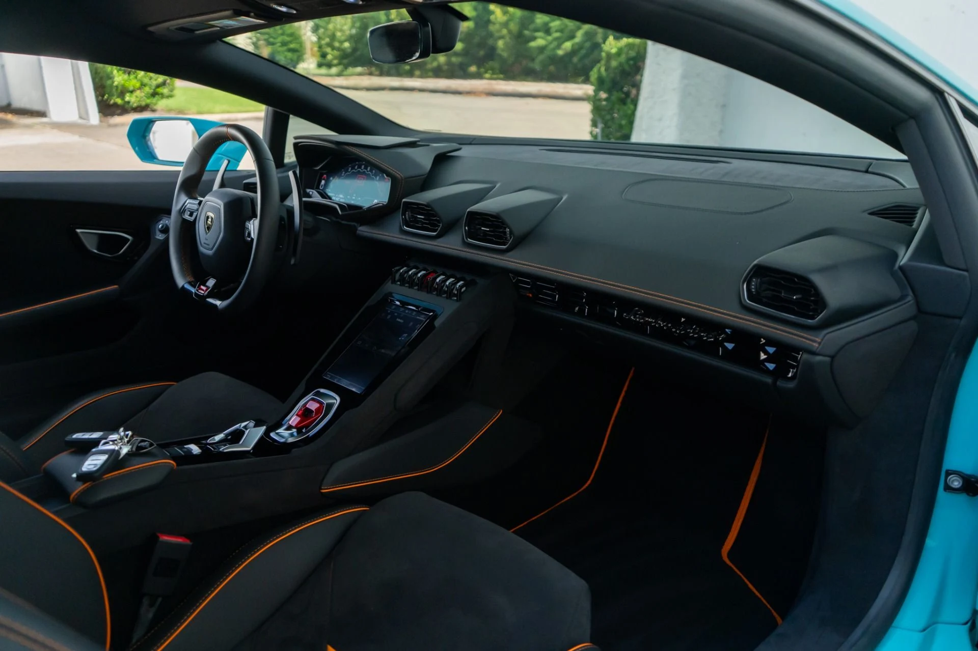 mph018_1322561267_Used_2023_Lamborghini_Huracan_Tecnica_1786574624_6439f5c71a