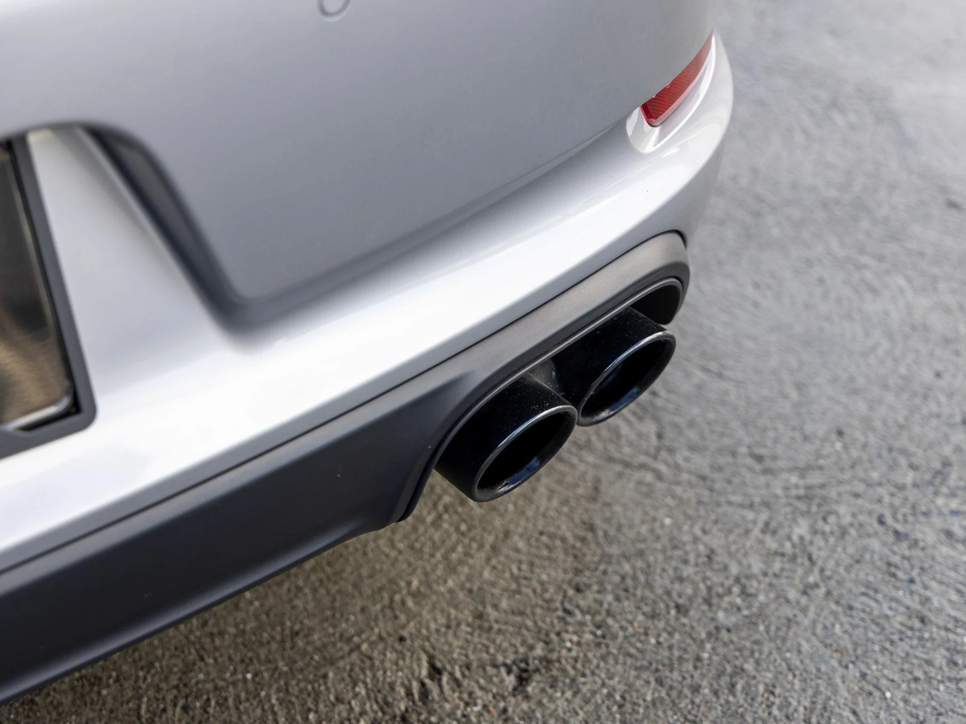 mph018_1323851511_19_c8ab00982c