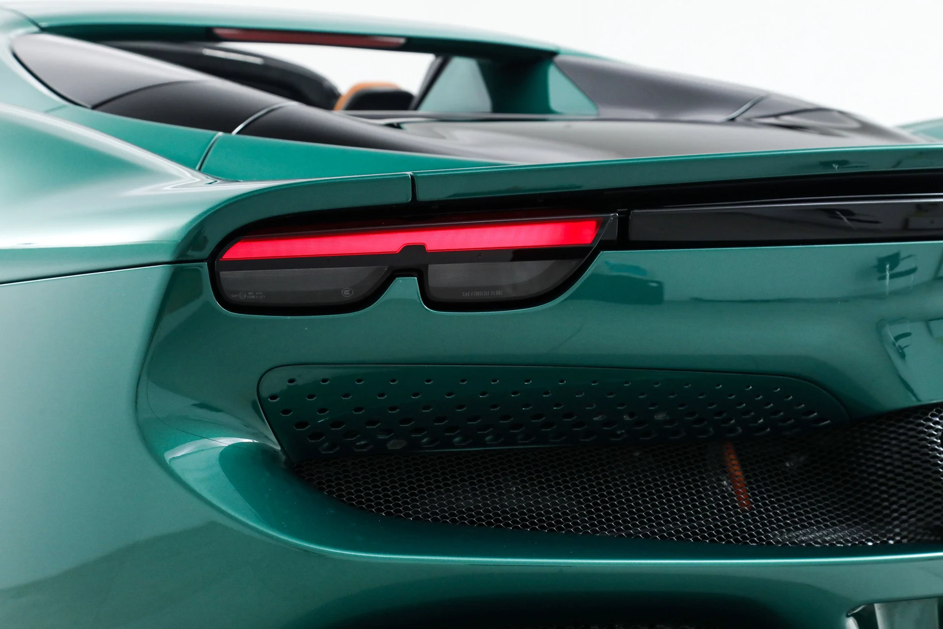 mph018_132569622_32708cb6f85eb2fe28bd28cdb38b6018_8a03c60cc9